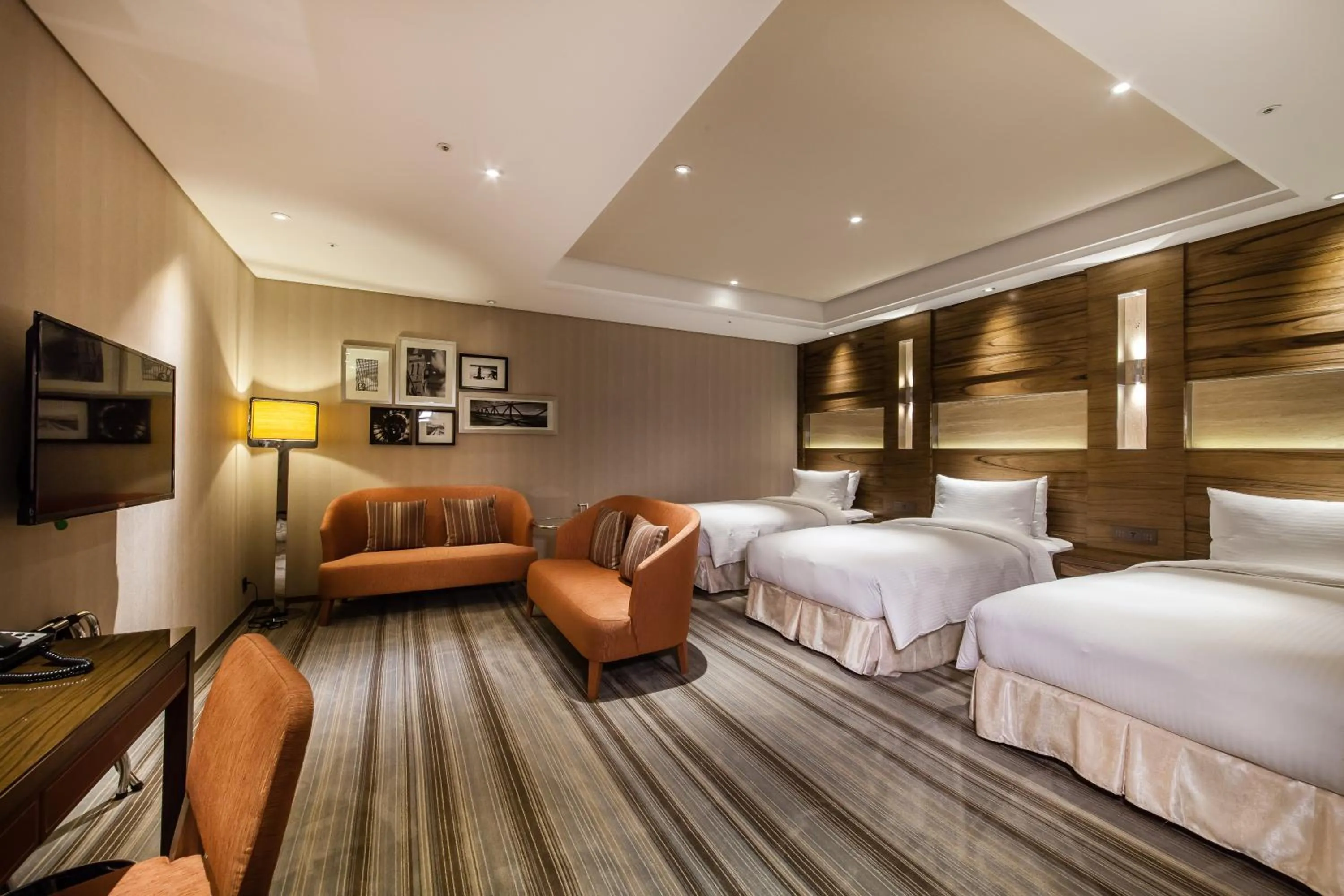 Deluxe Triple Room (No Window) in Green World Taipei Station