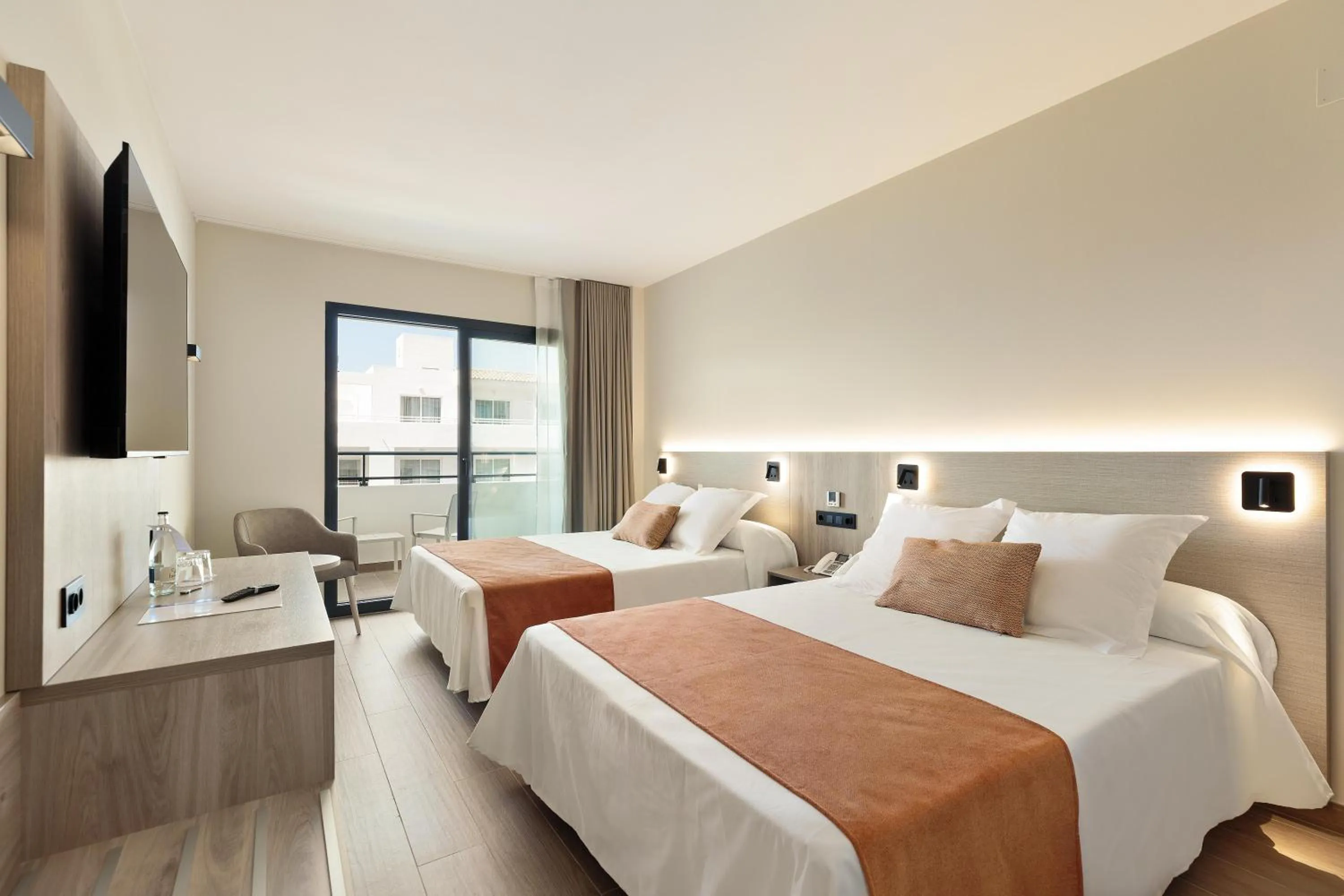 Standard Double Room (2 Adults) - single occupancy in Hotel Best Oasis Tropical