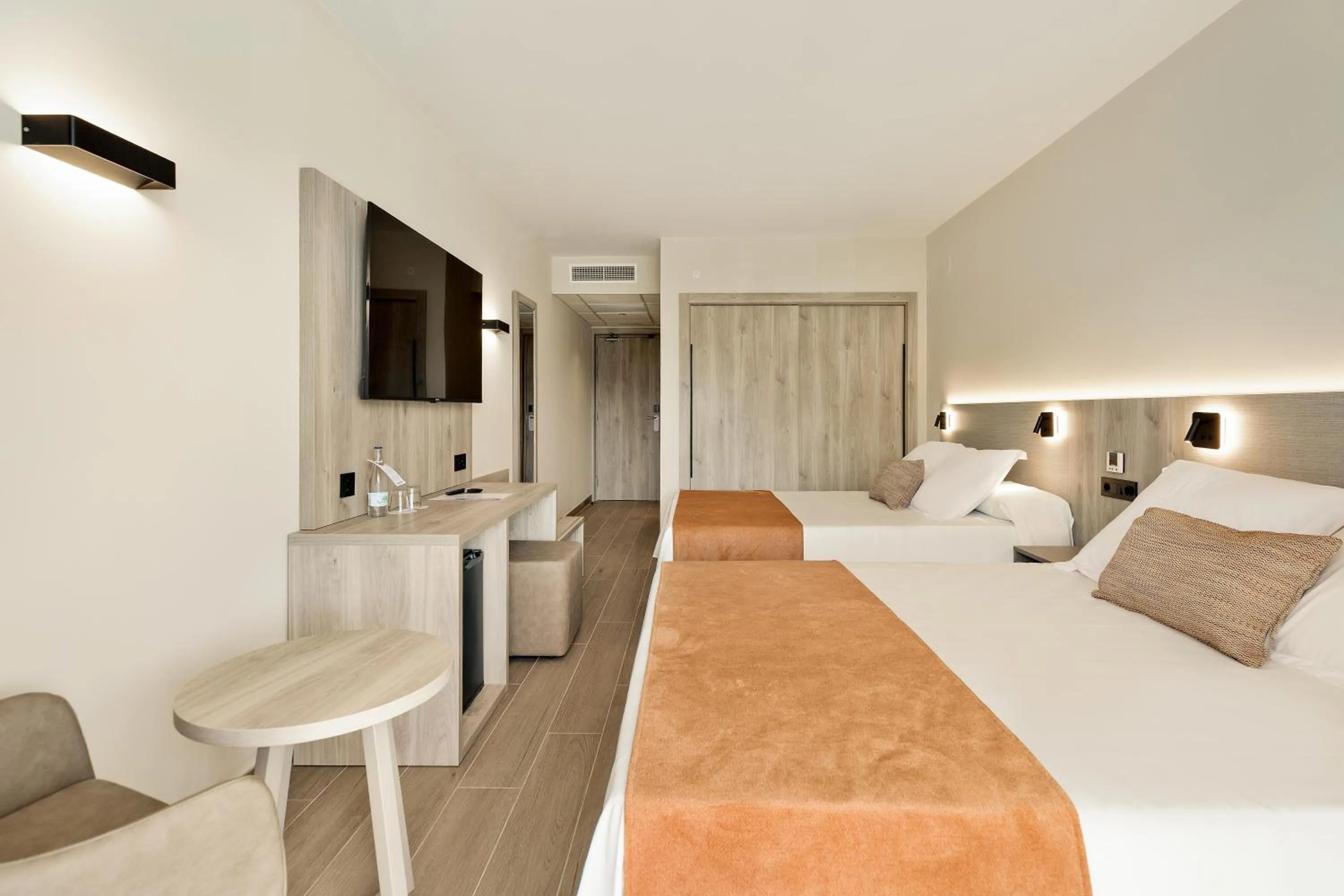 Standard Double Room (3 Adults) in Hotel Best Oasis Tropical