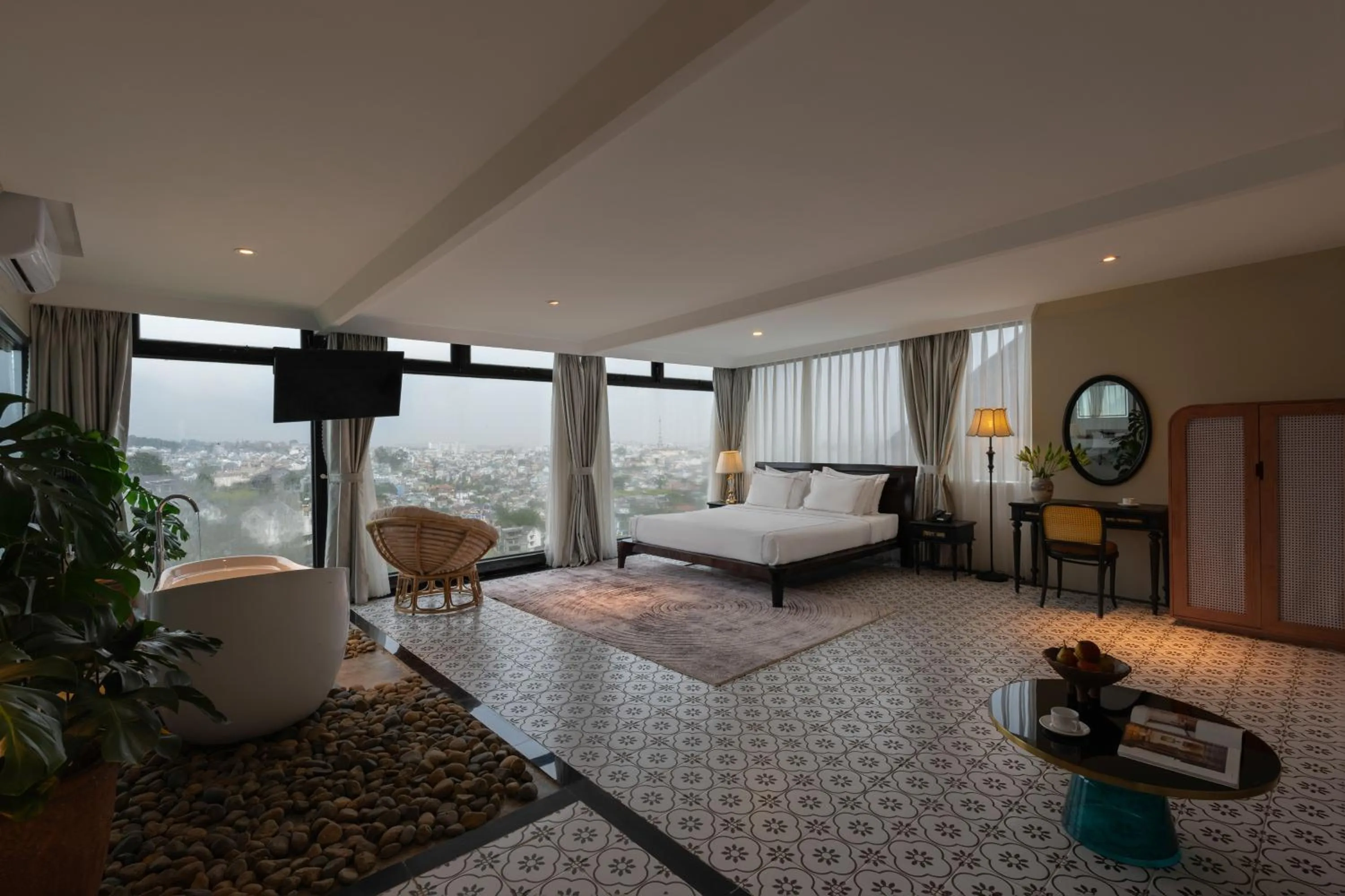 Executive Suite in The Manor Villas Da Lat