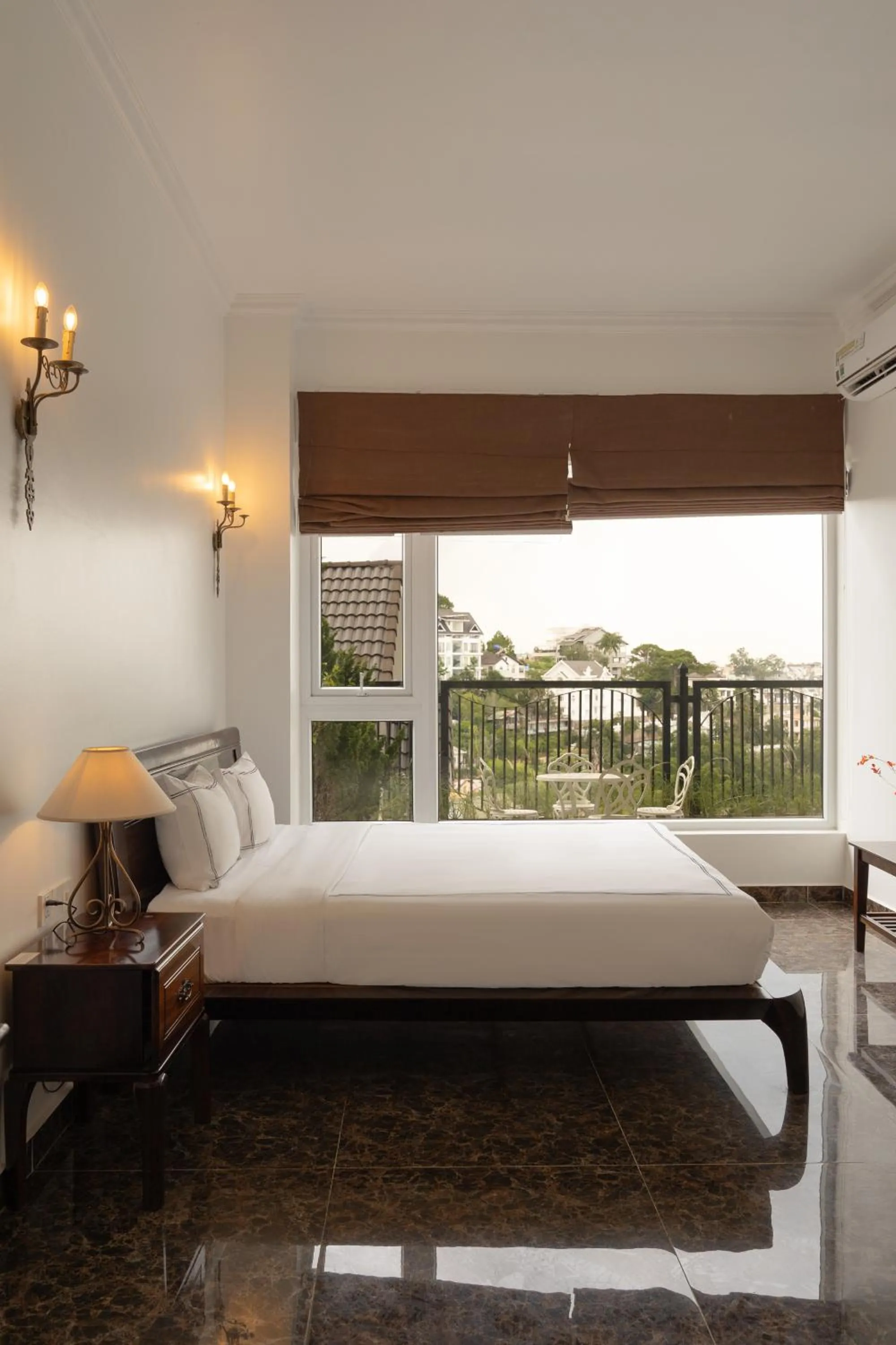 Deluxe Double Room in The Manor Villas Da Lat