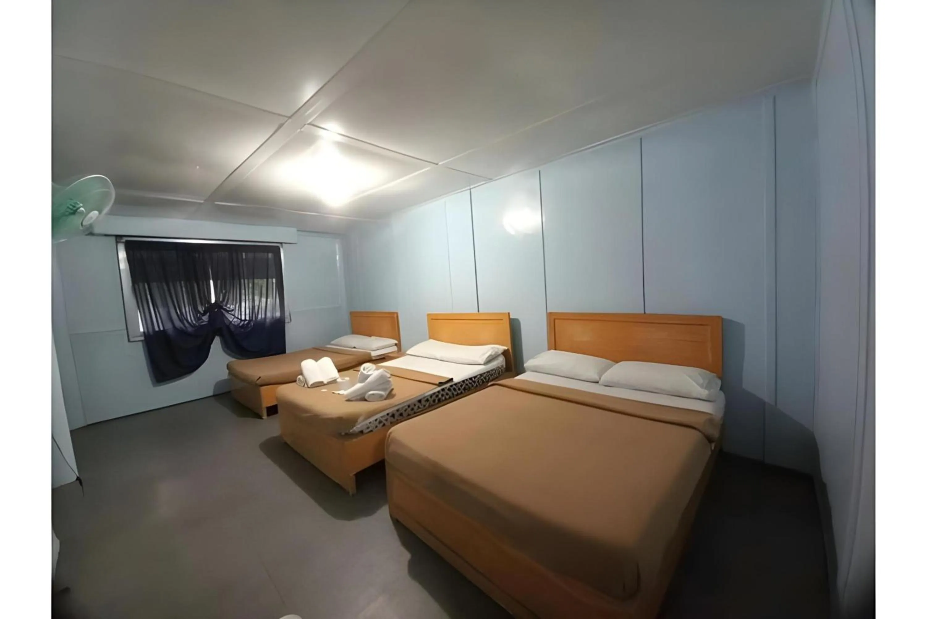 Bed in 6-Bed Mixed Dormitory Room in Marian Kisad Hotel