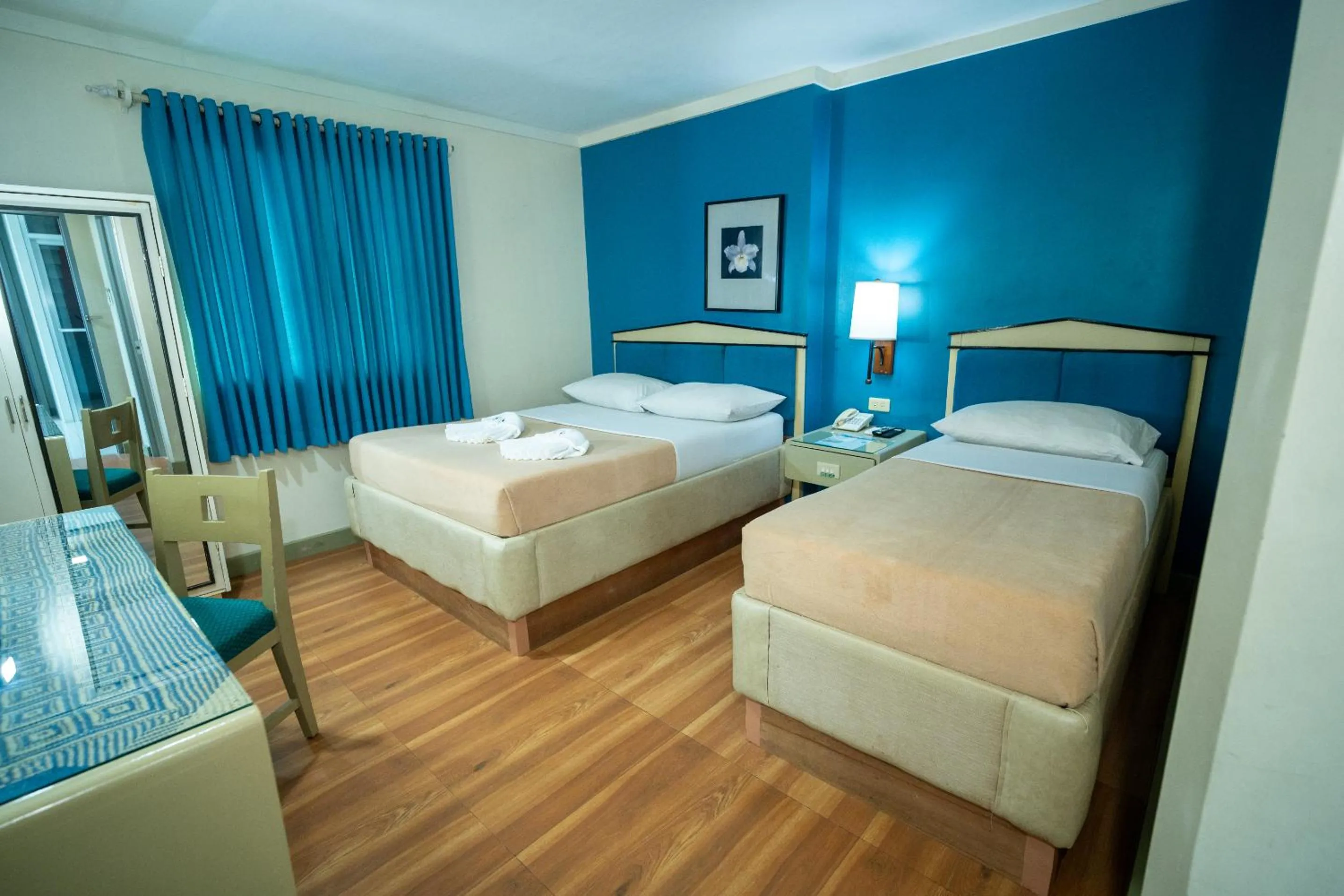 Standard Triple Room in New Dawn Pensionne House