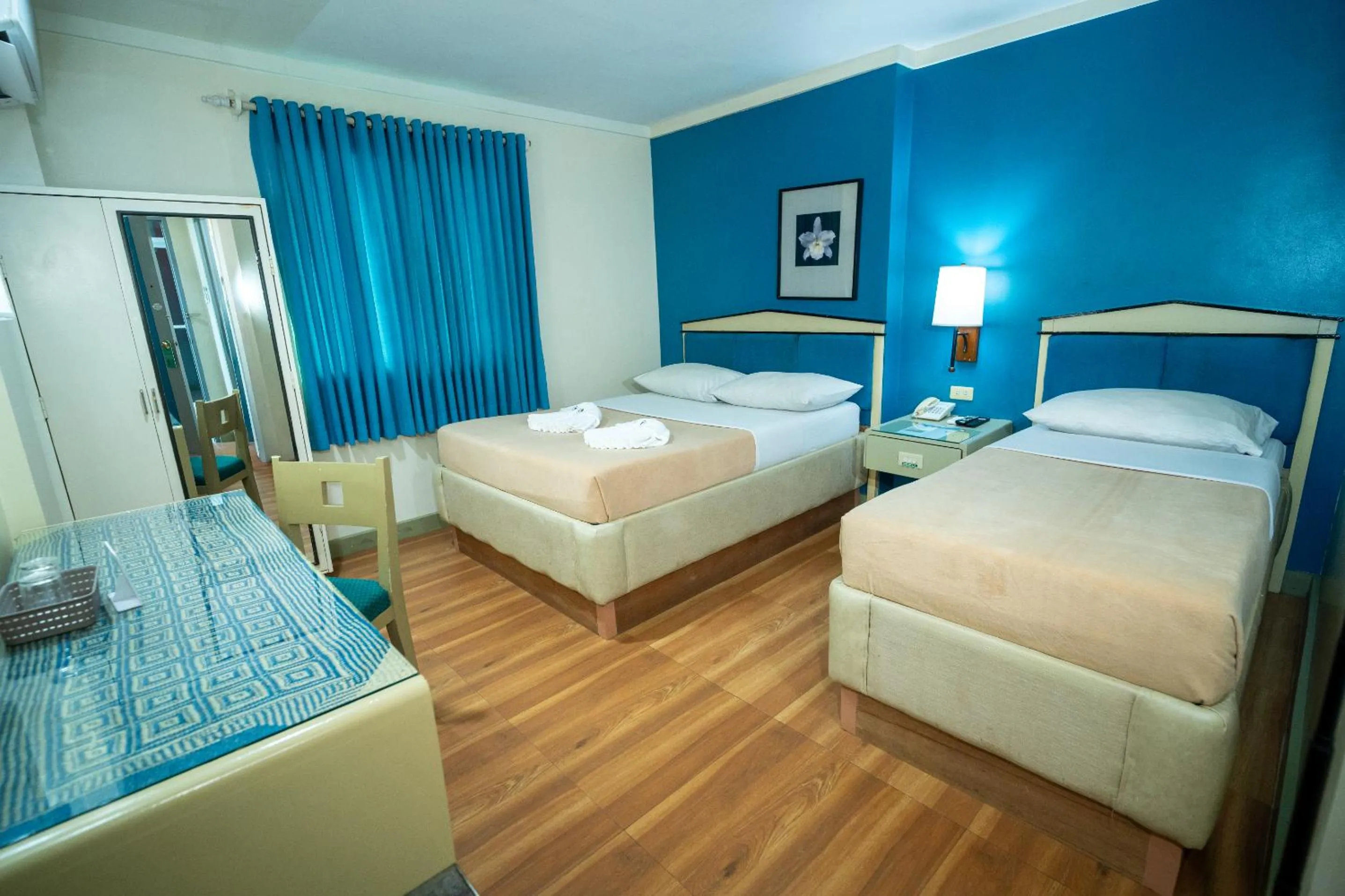 Superior Triple Room in New Dawn Pensionne House