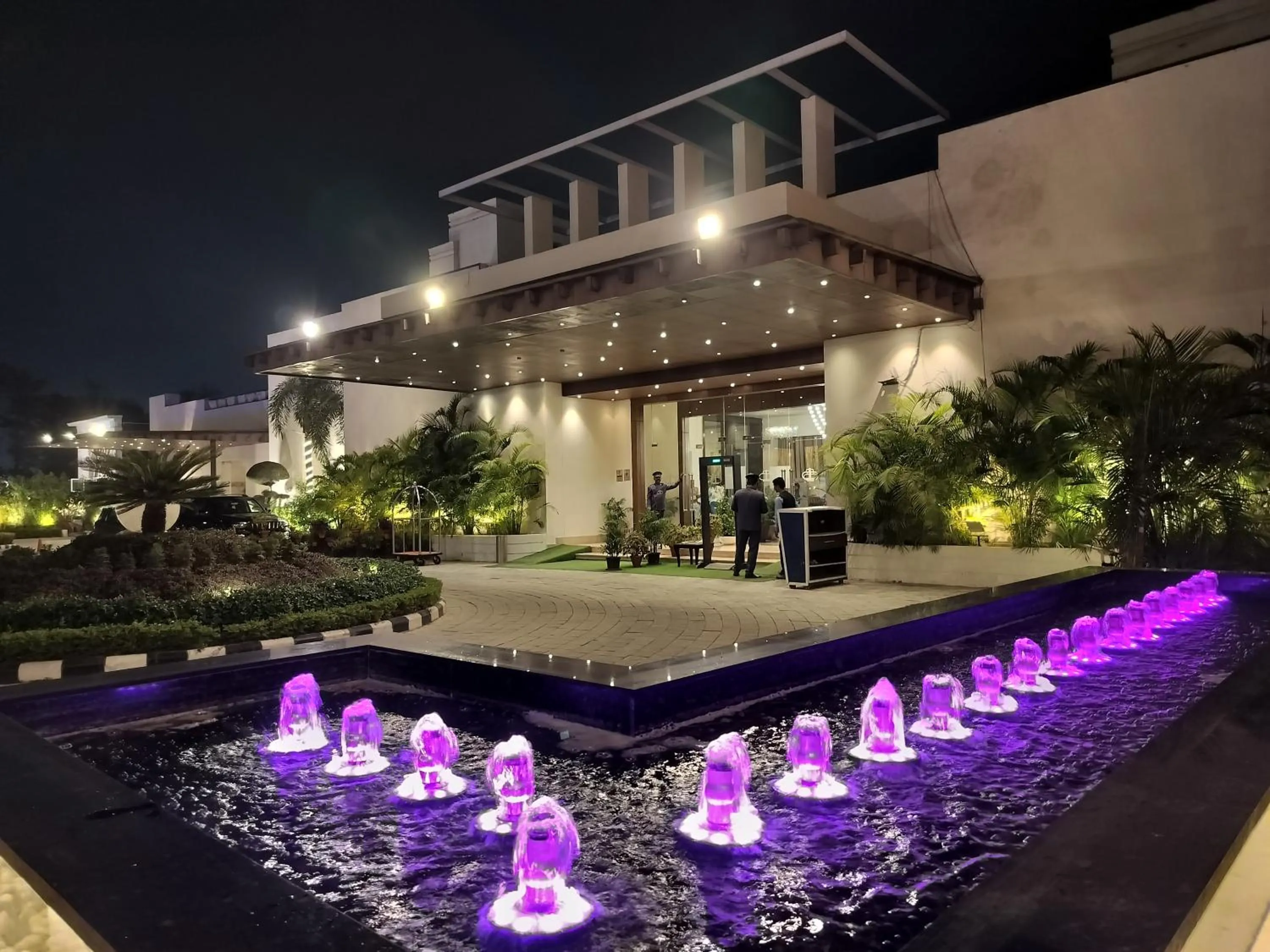 Bel-La Monde Hotel NH8 at 6km from IGI Airport Delhi