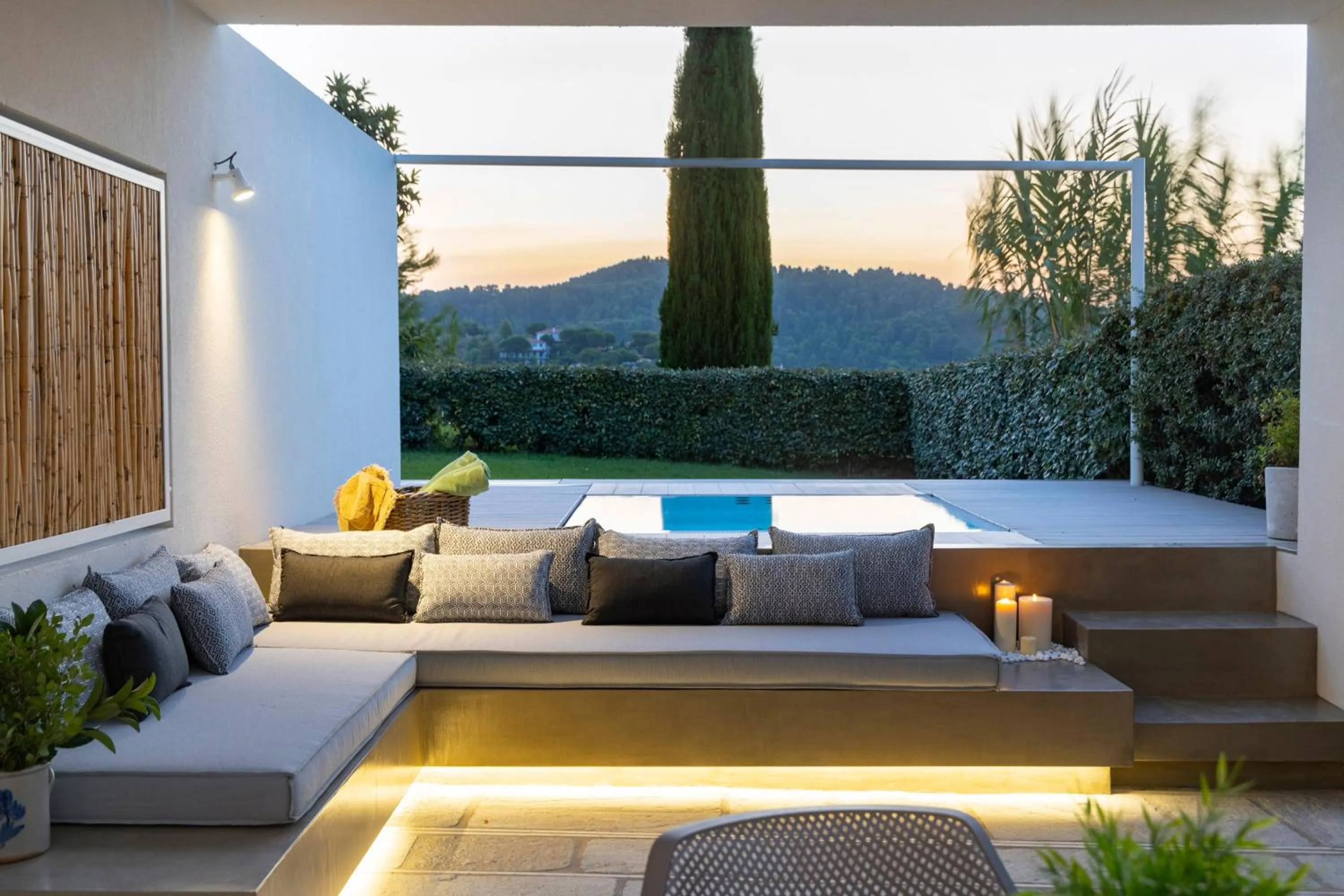 Double Room with Hot Tub in Atrium Hotel