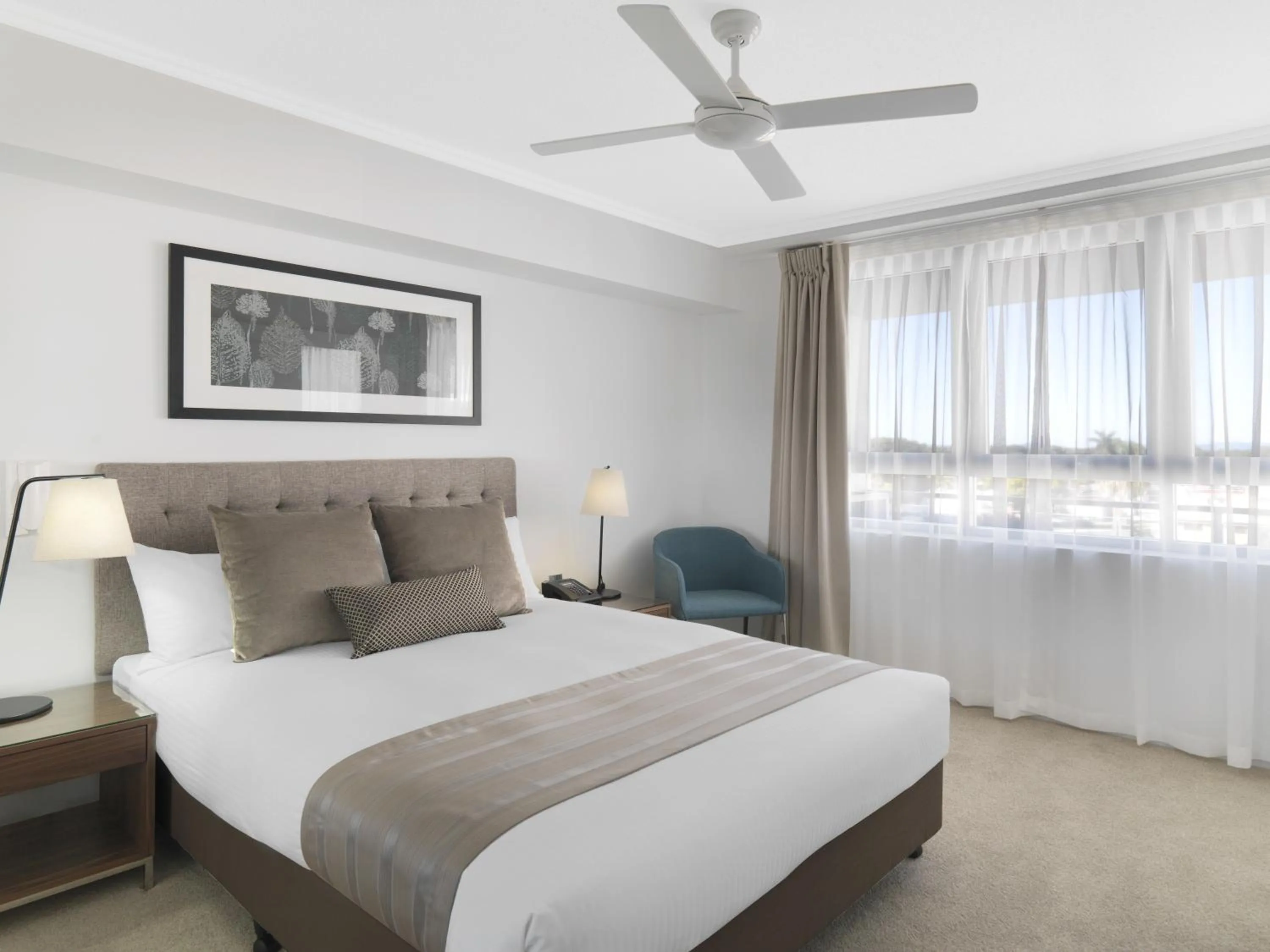 One-Bedroom Apartment in Oaks Mackay Carlyle Suites