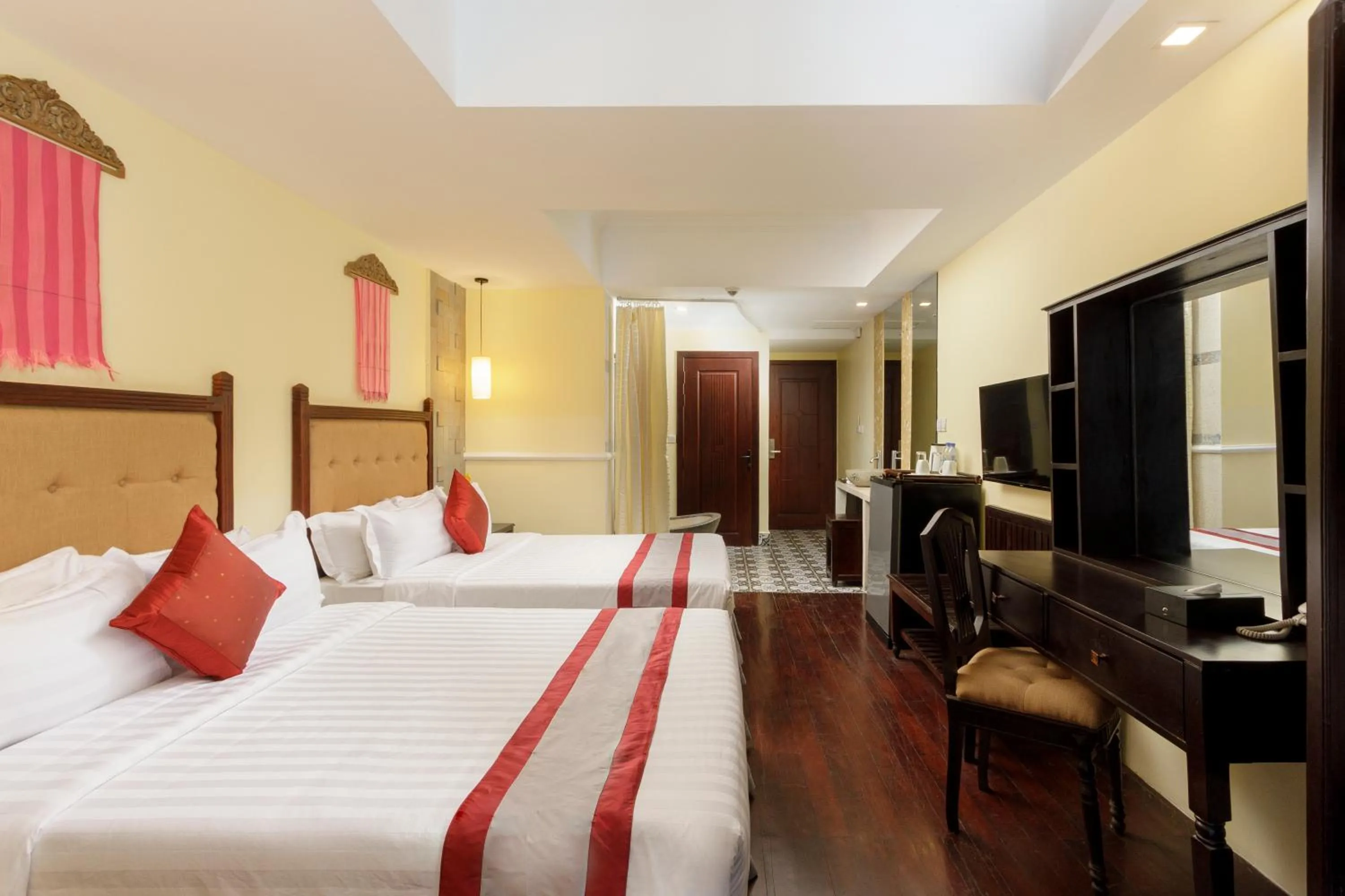Bed in ARISON Hotel