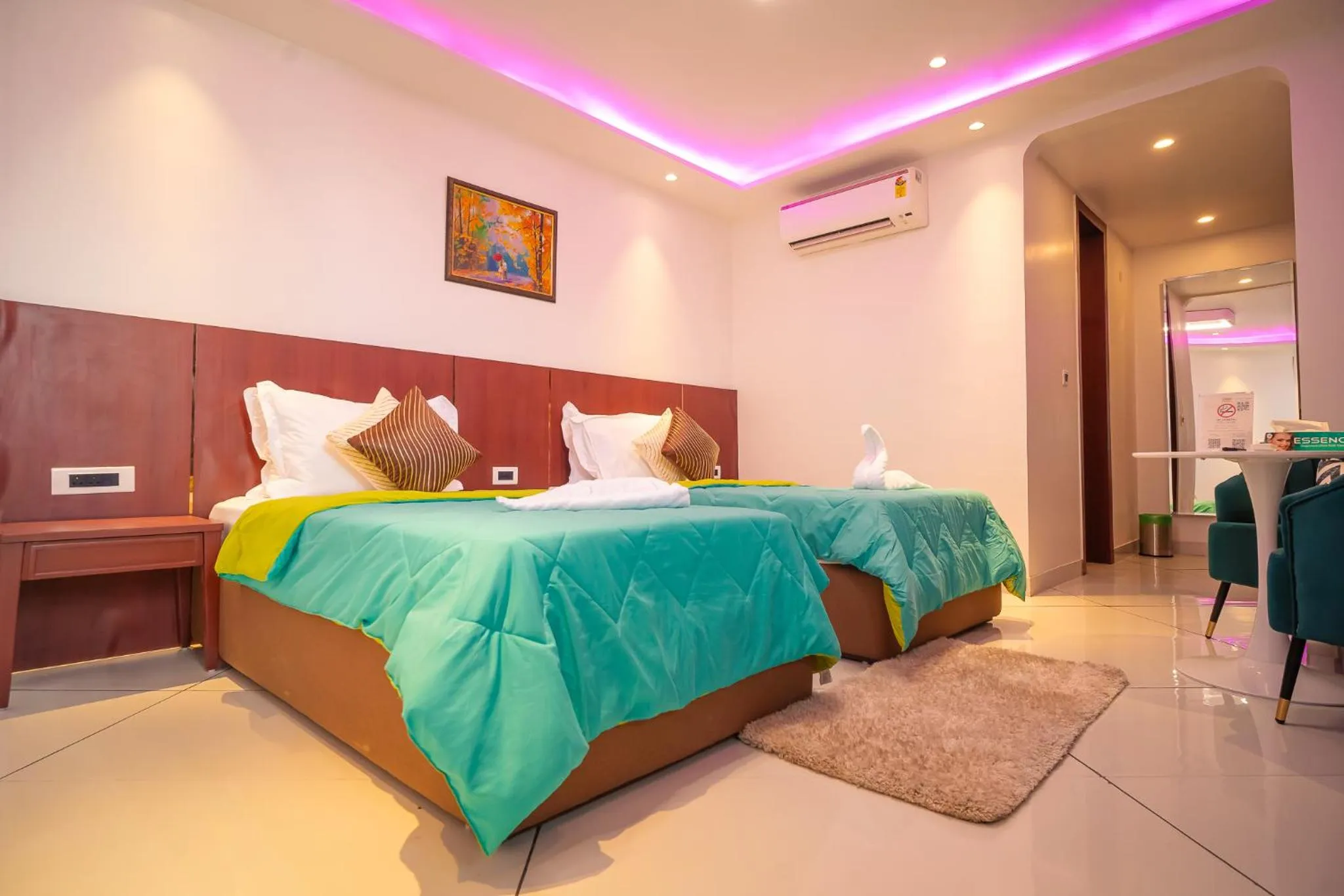 Double or Twin Room - single occupancy in J60 Suites, Ashok Vihar - Near Netaji Subhash Place