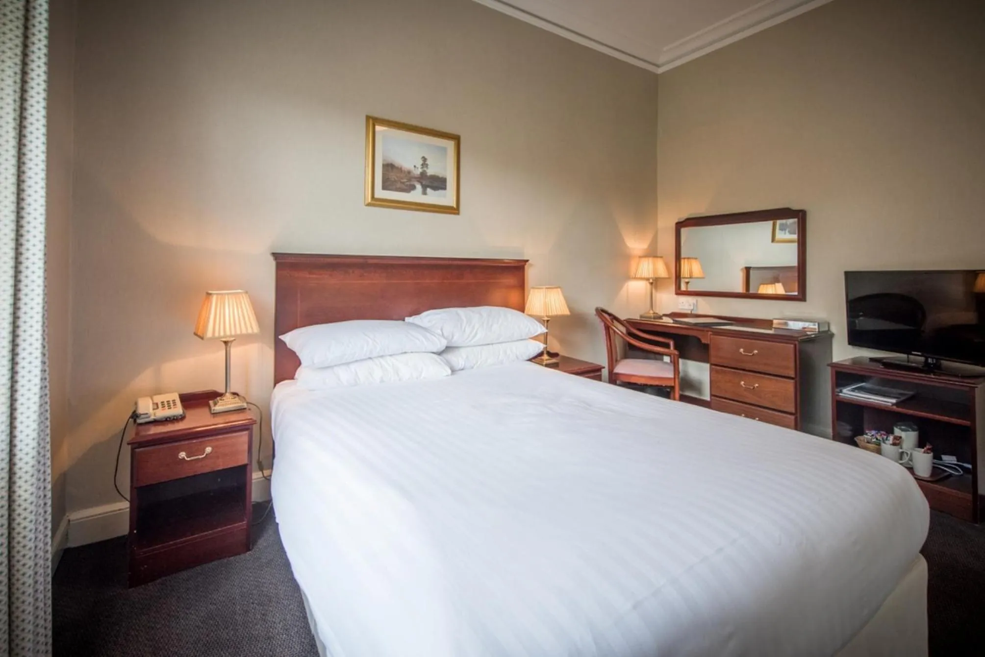 Classic Double Room in Nethybridge Hotel