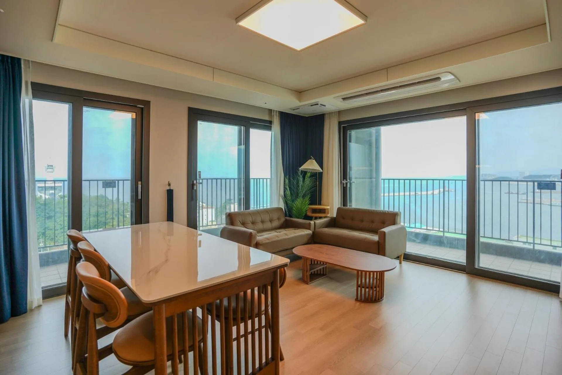 Family Room in More than Sokcho