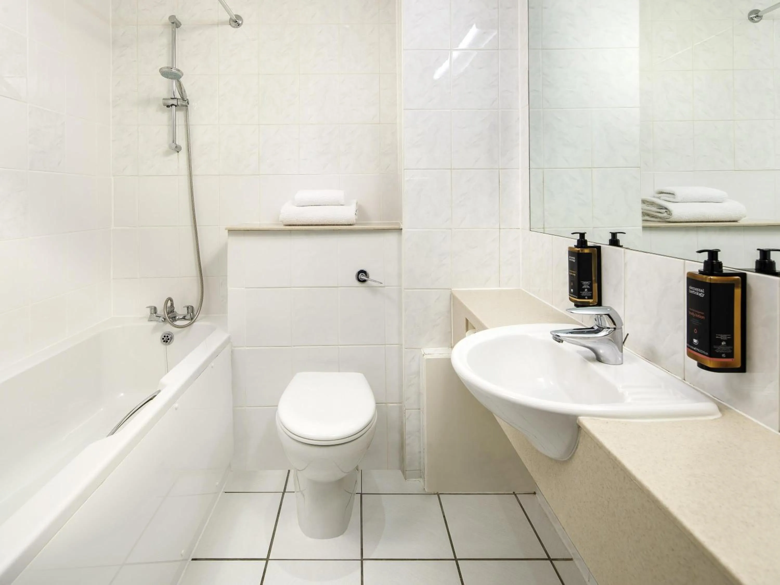 Classic Double Room in The Harlow Hotel By AccorHotels