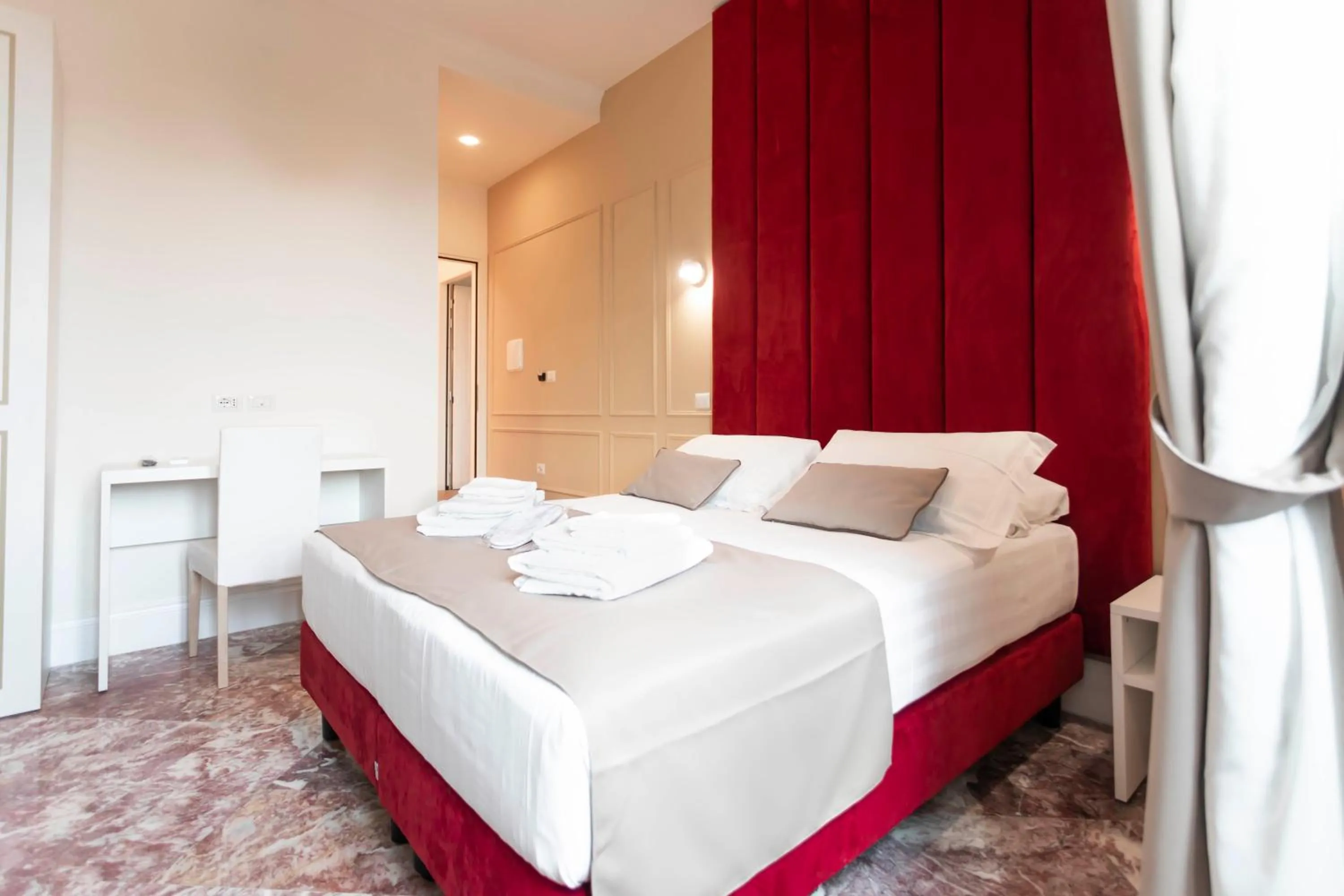 Superior Triple Room in Flat 285 La Suite