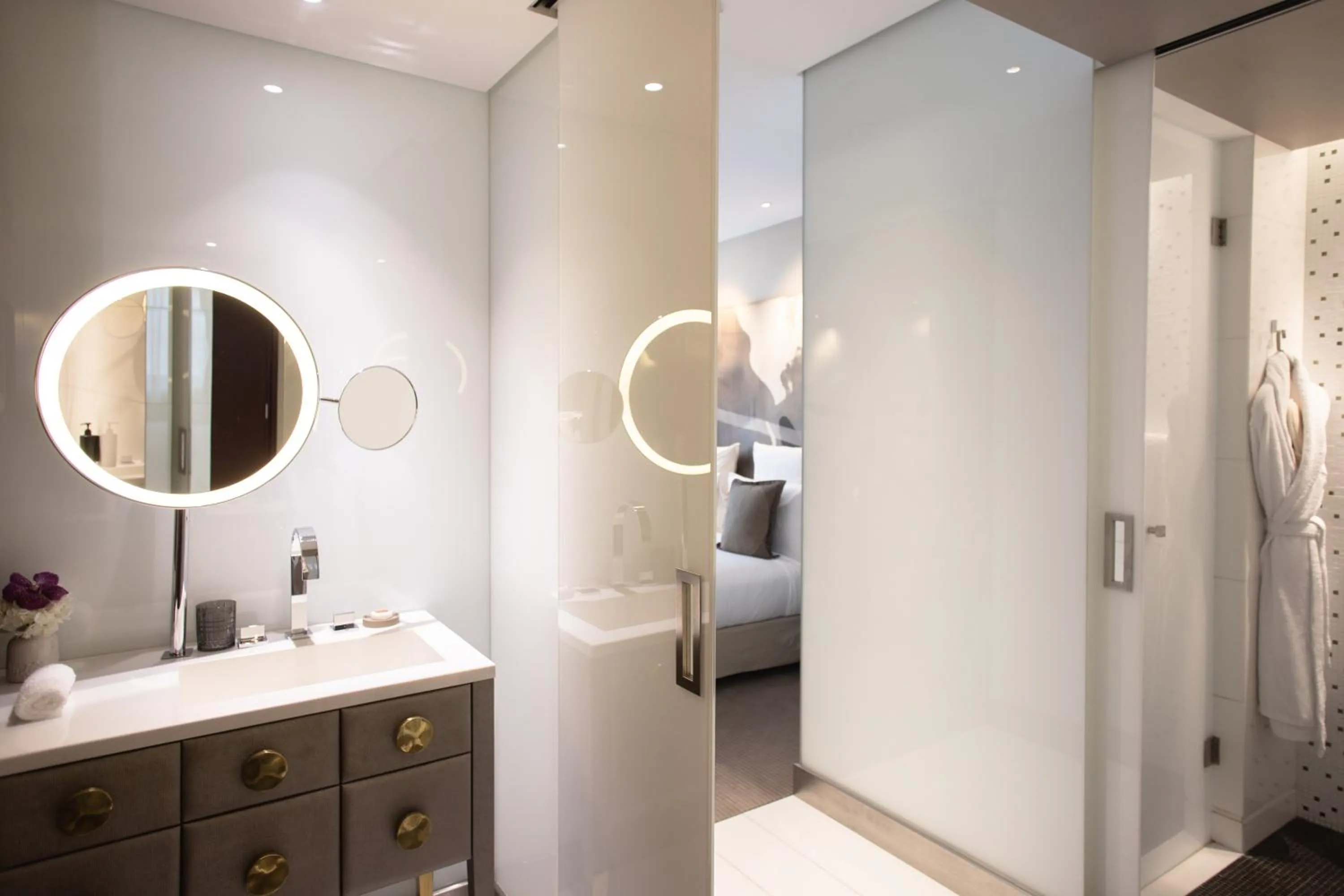 Deluxe King Room in Mandarin Oriental, Paris