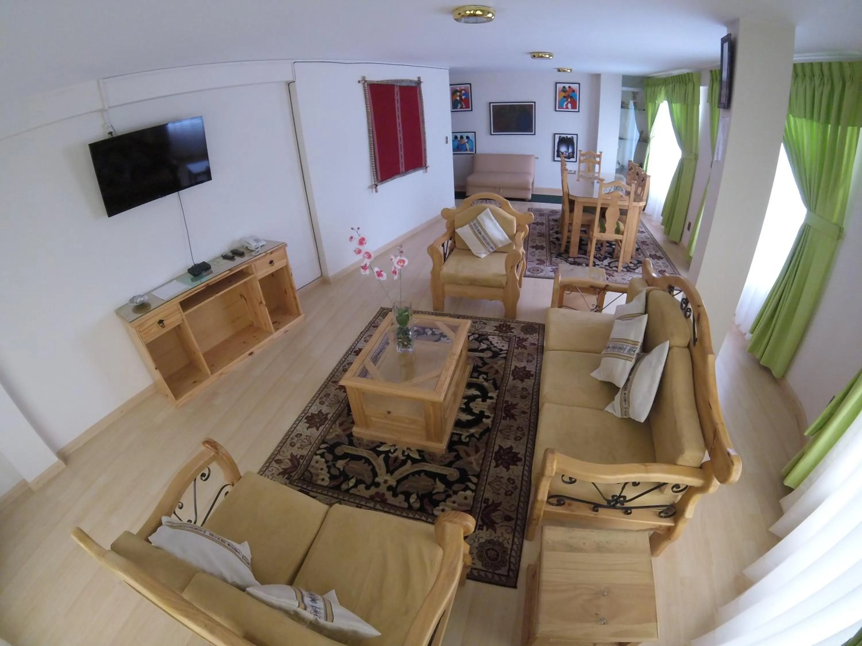 Three-Bedroom Apartment in Almudena Apart Hotel