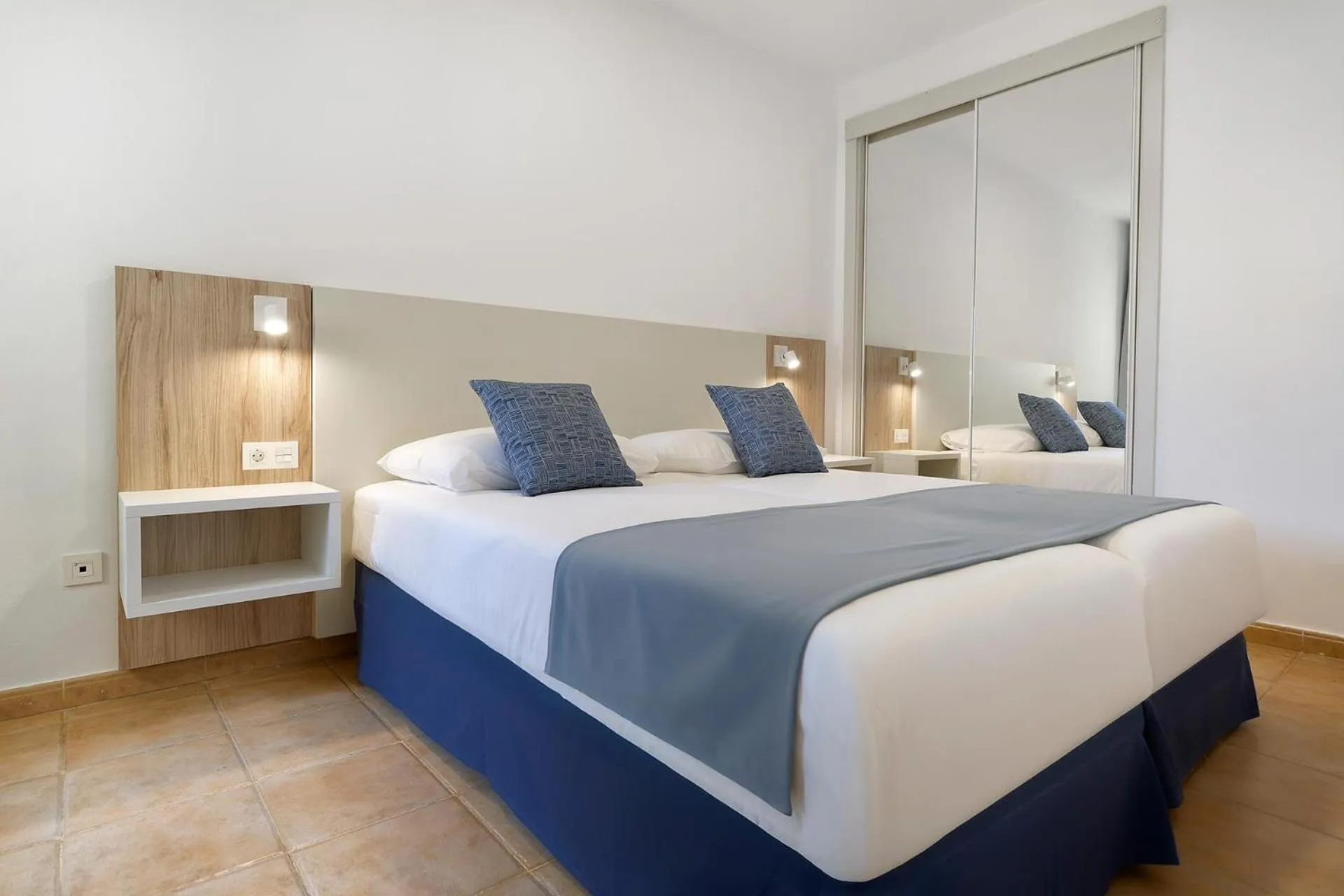 One Bedroom Apartment with Balcony - single occupancy in Sport Hotel Monte Feliz - powered by Playitas