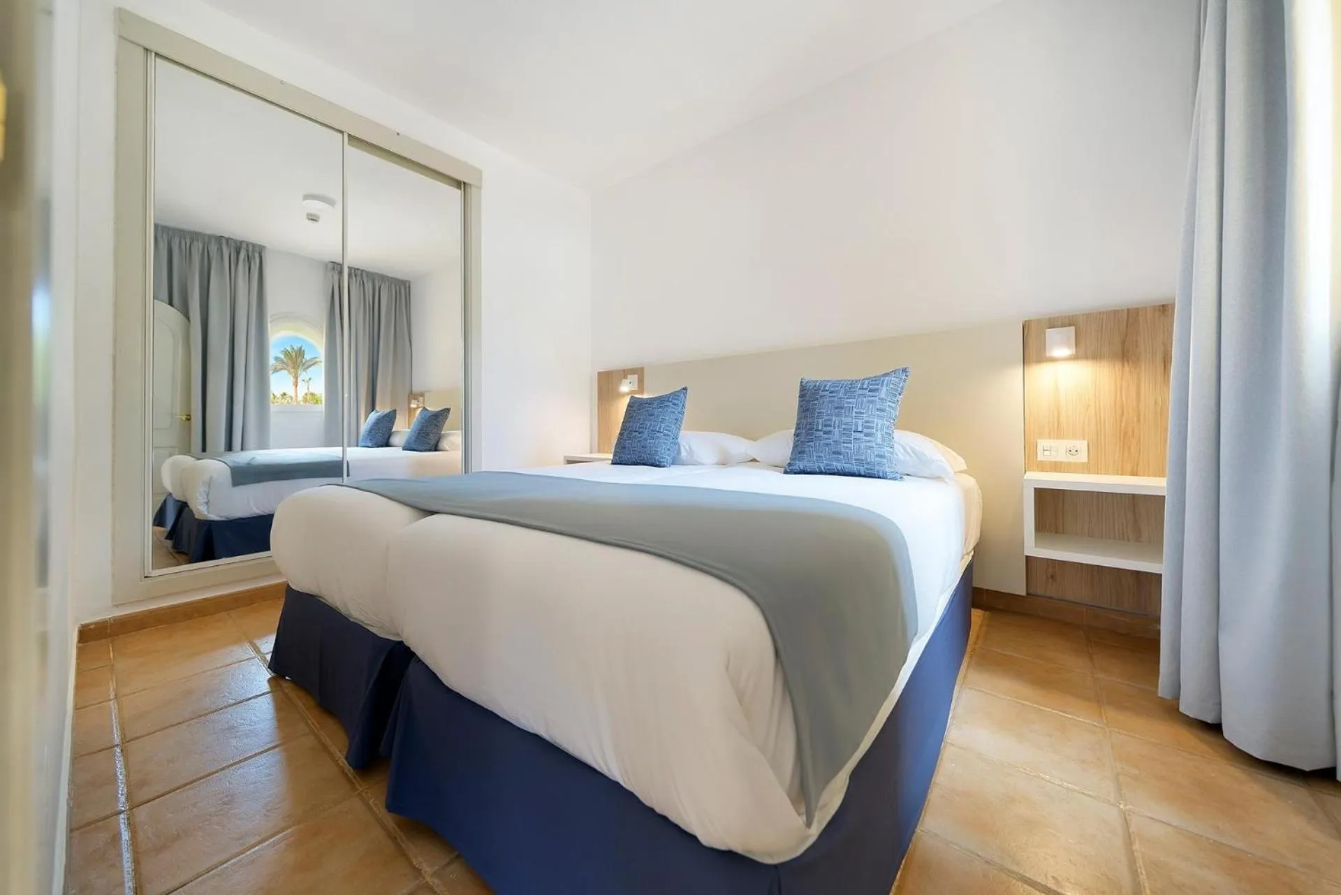 Two Bedroom Apartment with Balcony Pool View in Sport Hotel Monte Feliz - powered by Playitas