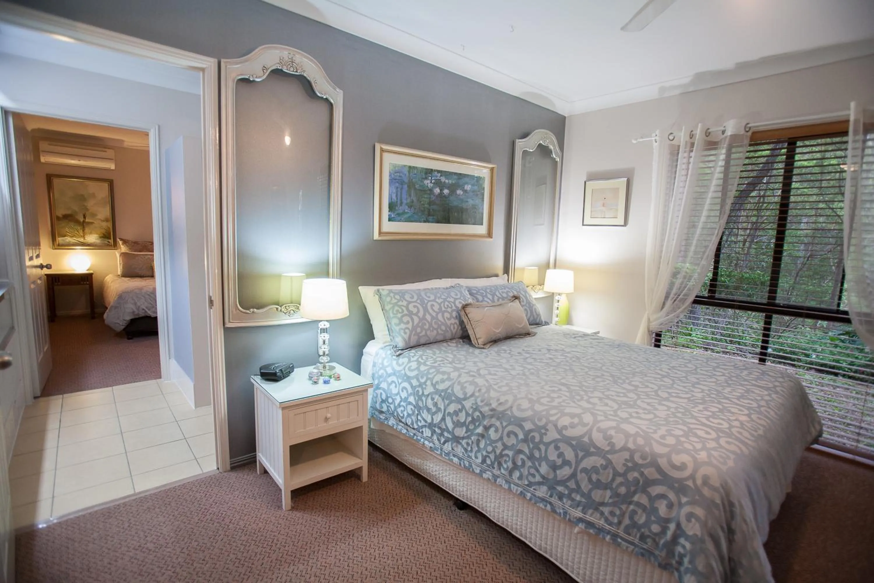 Two-Bedroom Hotel Suite - No Pets in Mt Cotton Retreat