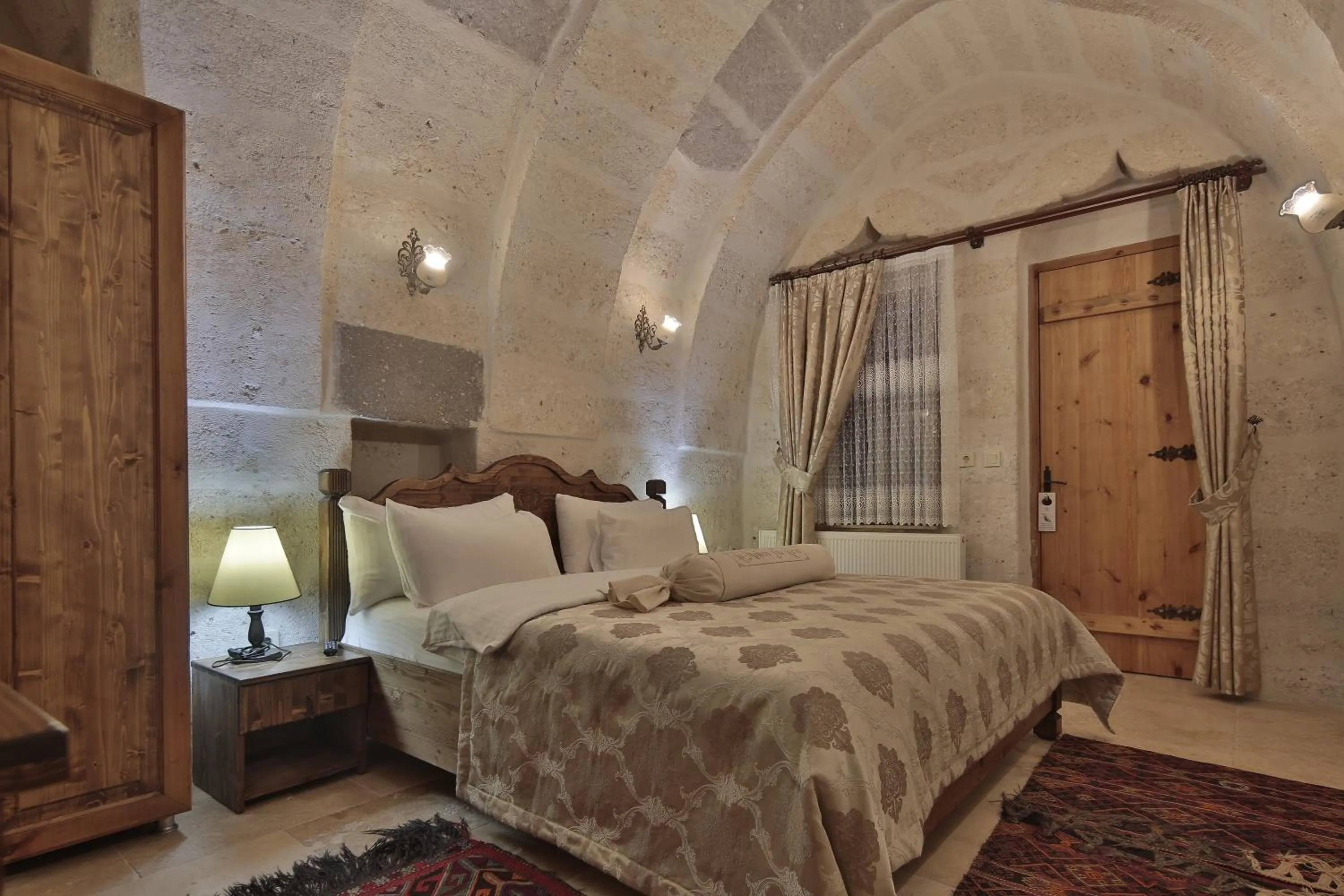 Standard Double Room in My Cave La Maison Du Reve