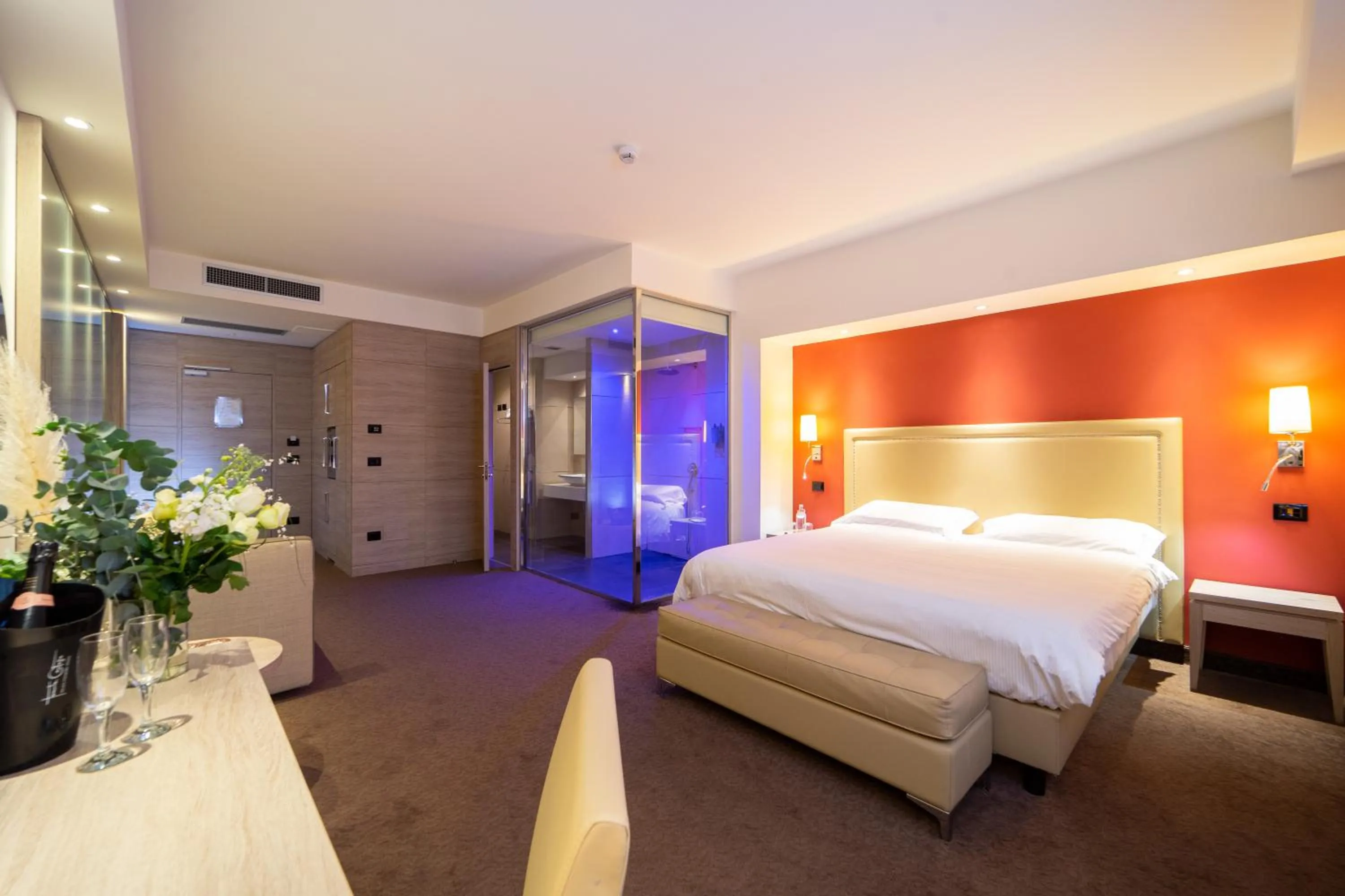 Junior Suite - single occupancy in UNA HOTELS Tenuta Contessa Farm & SPA Cosenza