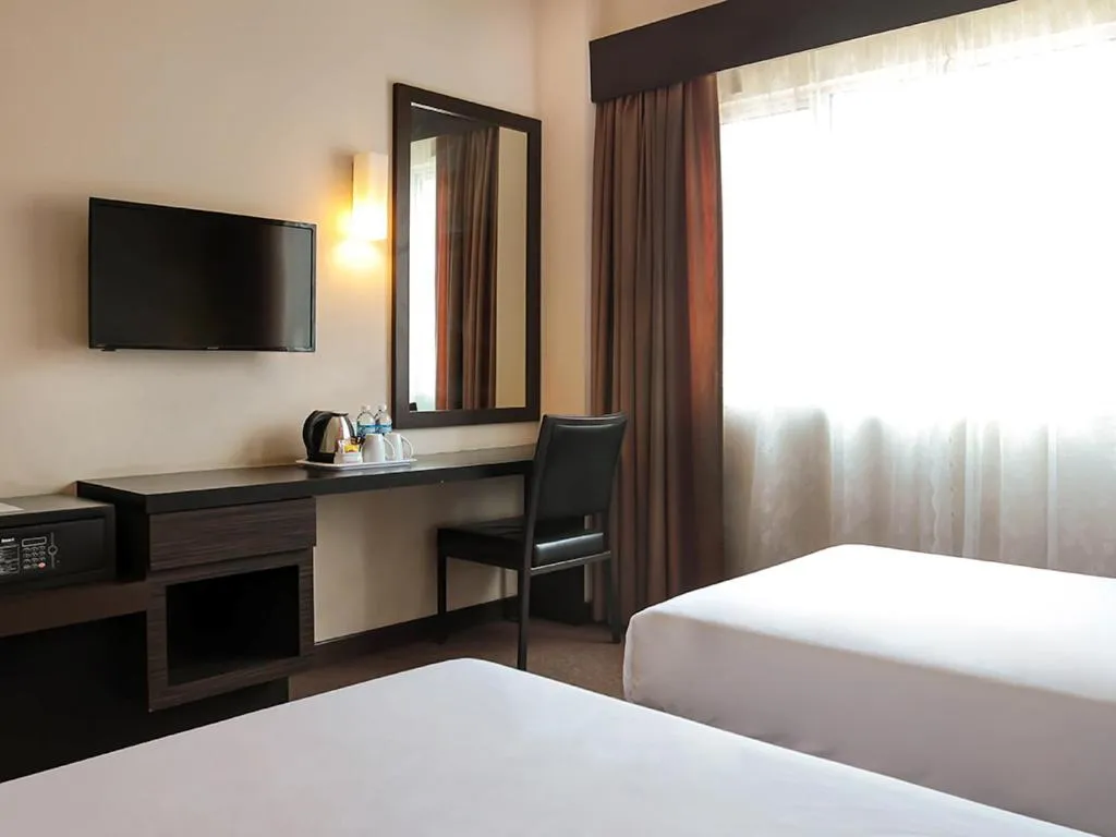 Deluxe Twin Room in Hotel Summer View