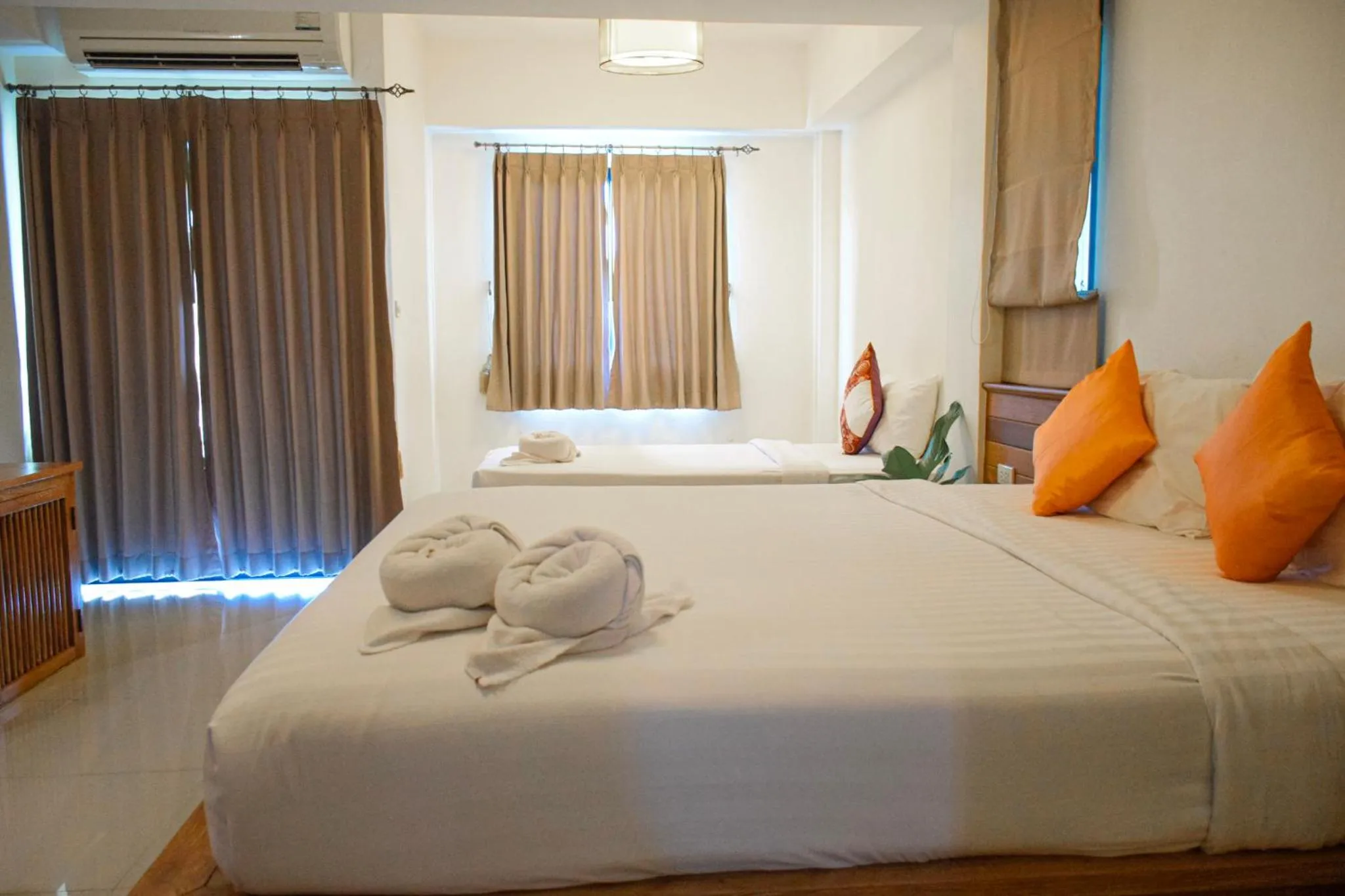 Deluxe Family Room in Chivapuri Trat