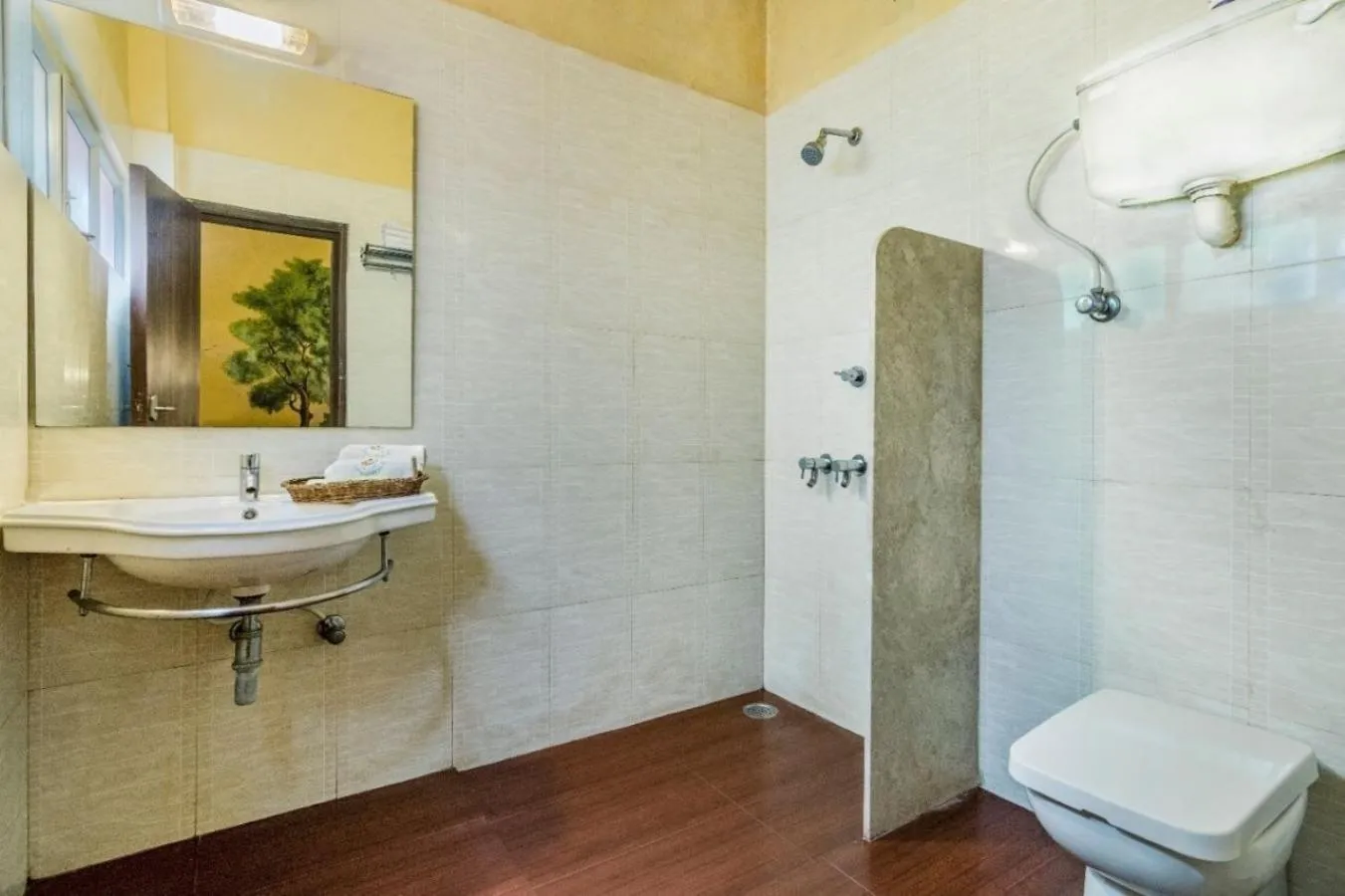 Deluxe Twin Room in Sunderban Tiger Camp