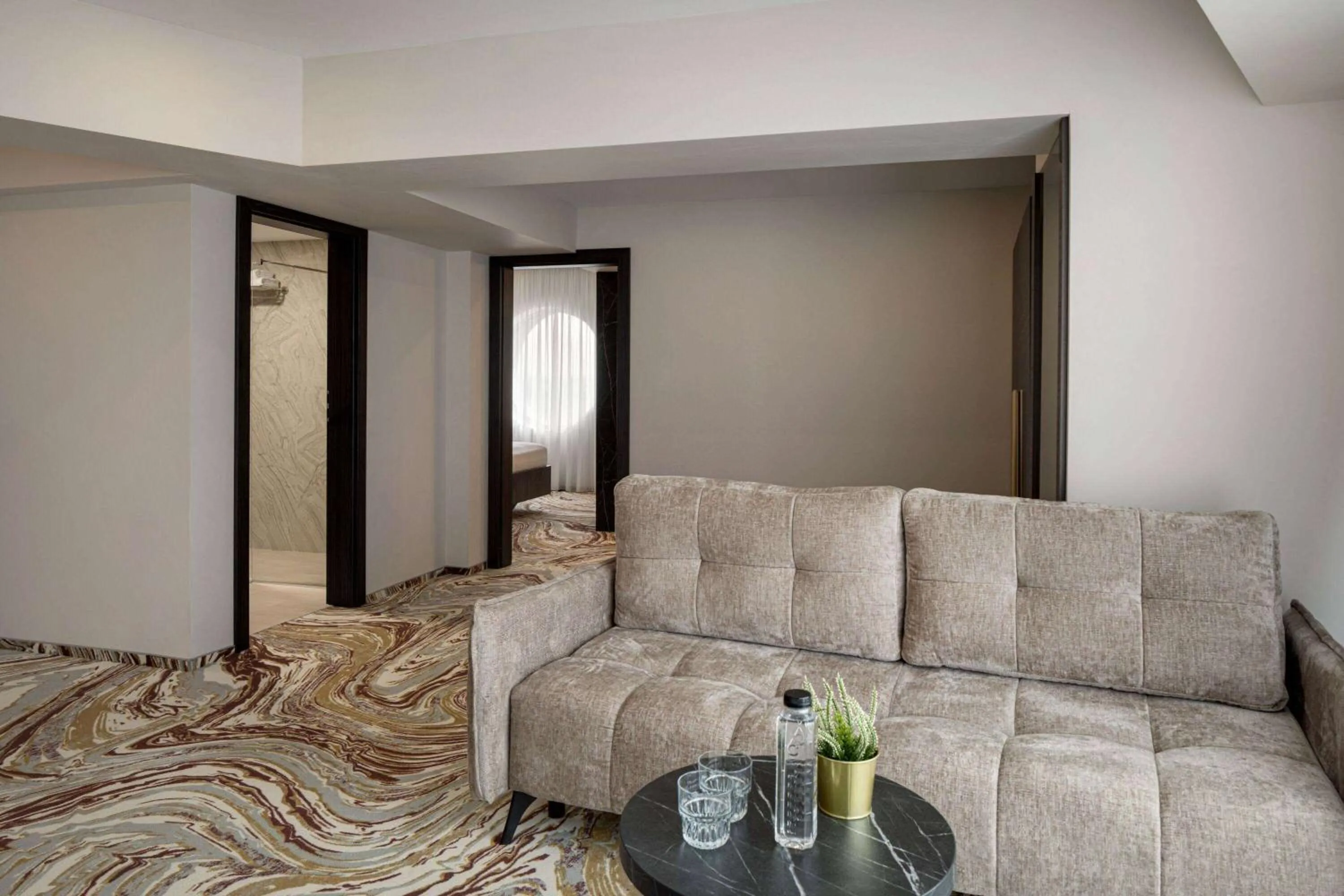 One-Bedroom Apartment in Ramada by Wyndham Bucharest Otopeni Airport