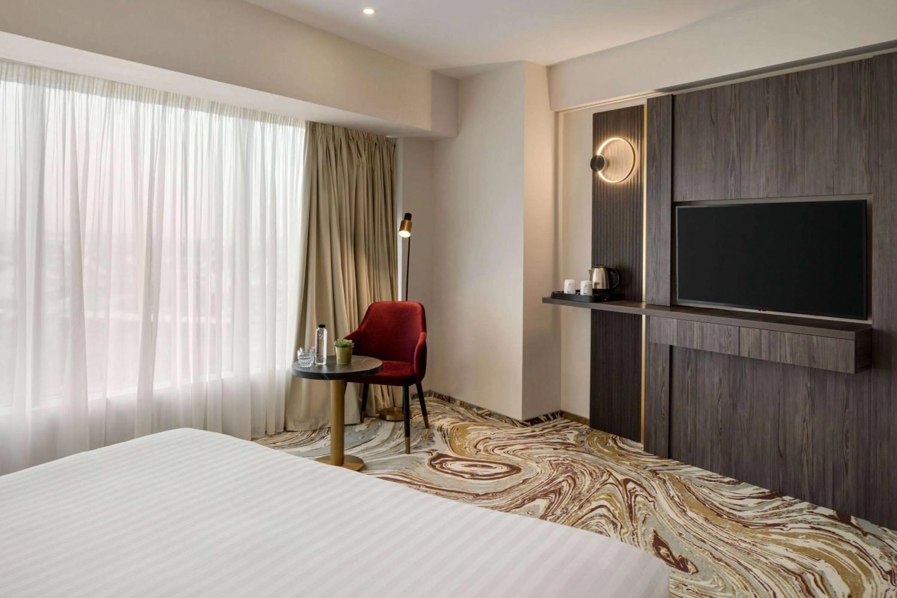 Superior King Room in Ramada by Wyndham Bucharest Otopeni Airport