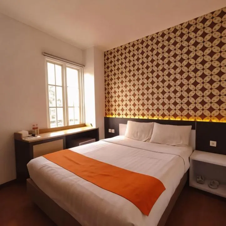 Superior Double Room in Front One Boutique Tugu Muda Semarang