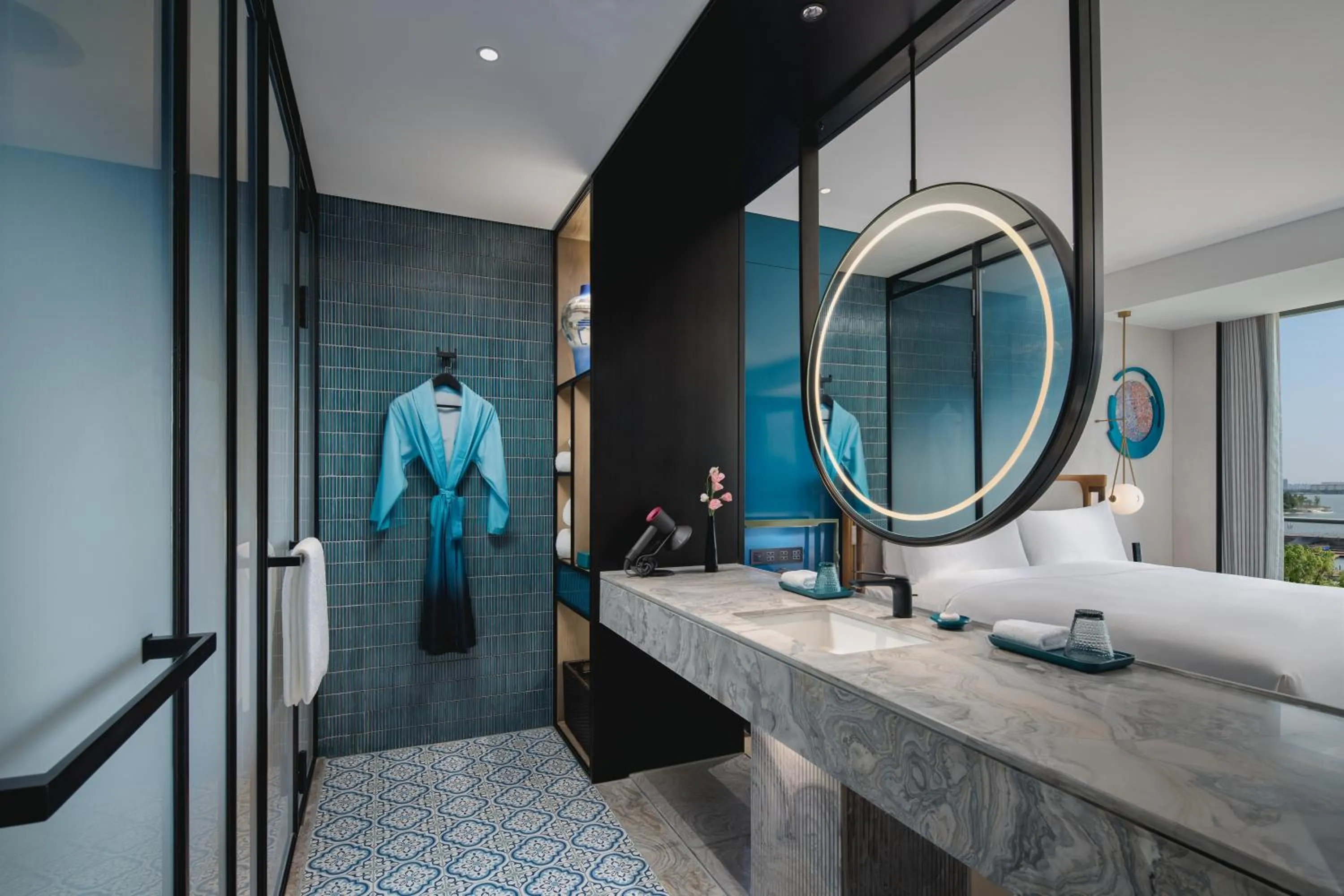 Premium King Room with View in Hotel Indigo Suzhou Jinji Lake by IHG