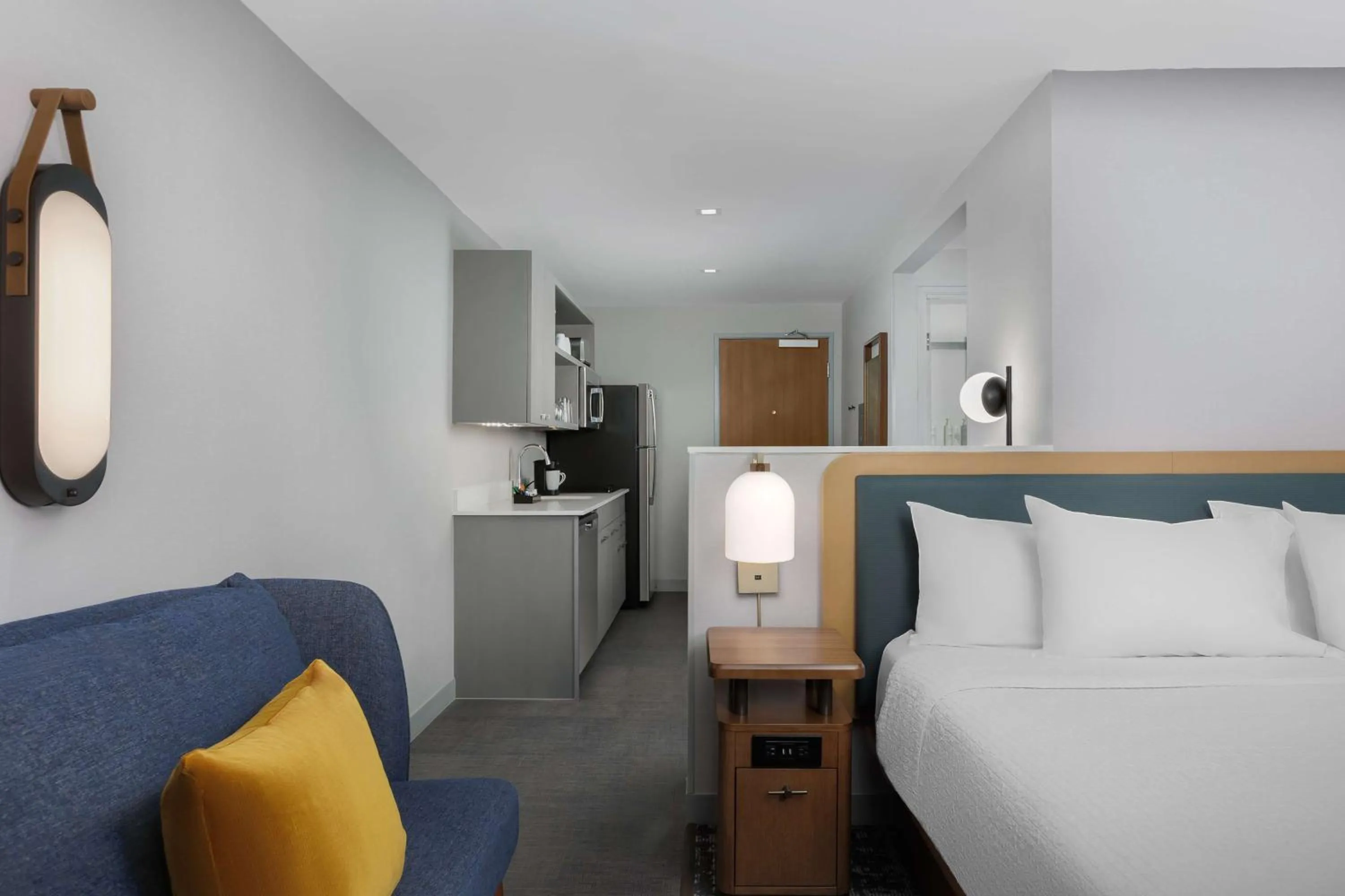 Efficiency King Suite  in Homewood Suites By Hilton Newport Cincinnati