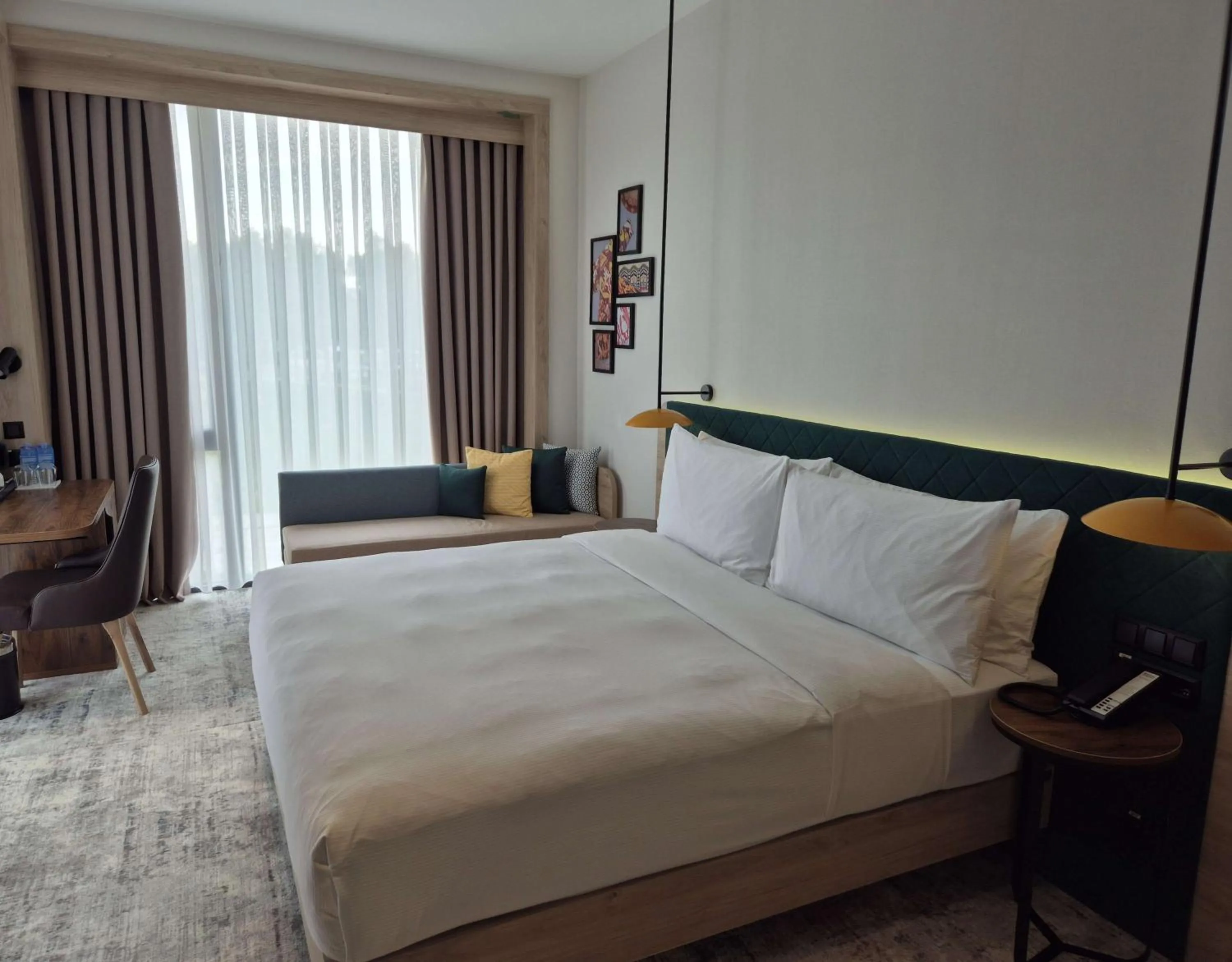 One-Bedroom King Suite with Balcony in Hilton Garden Inn Termez Airitom