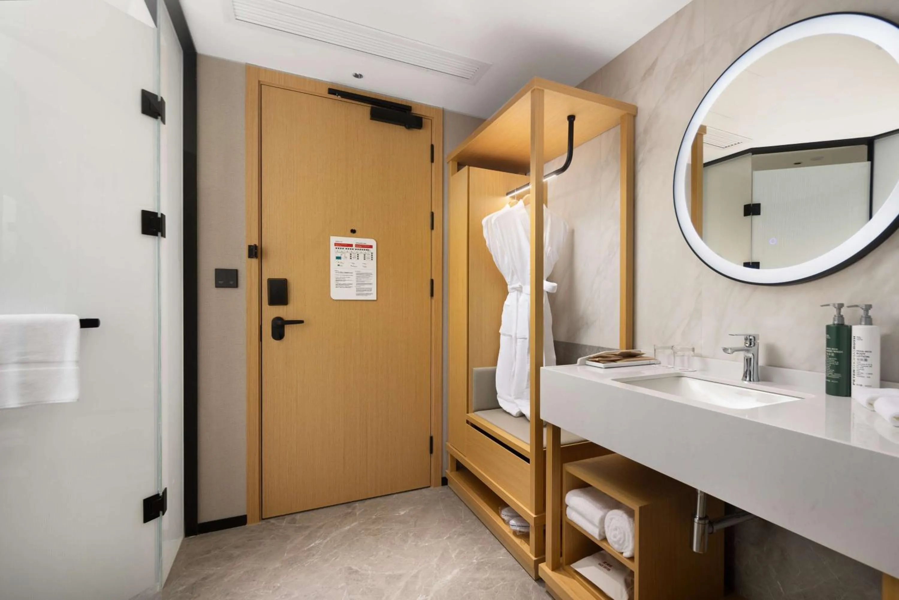 Twin Room in Hilton Garden Inn Dali Ancient City