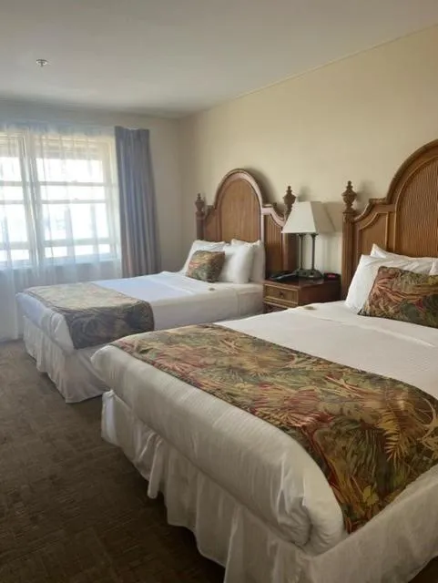 Standard Quadruple Room in Hawaii Volcano House