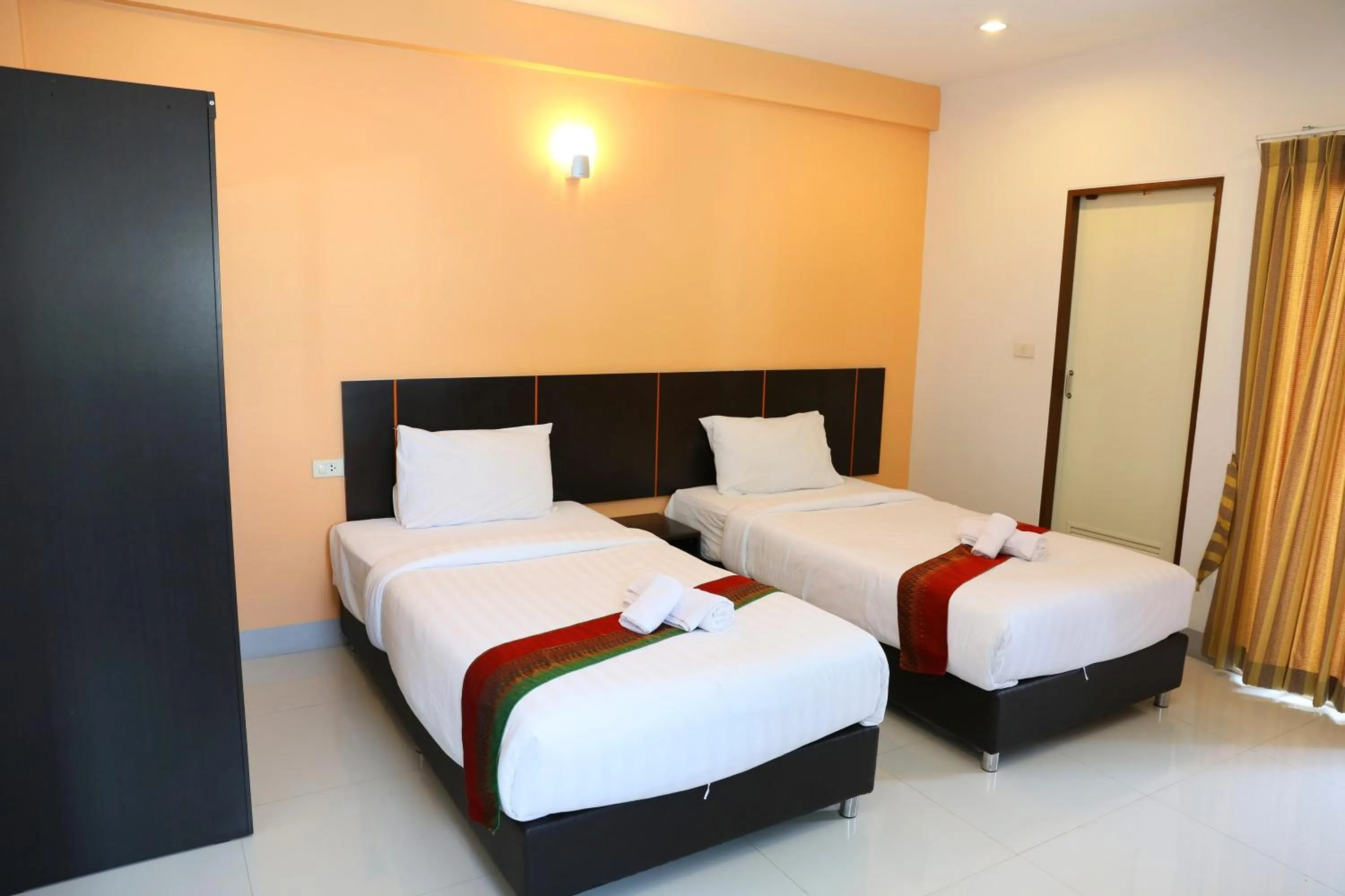 Standard Twin Room in La VIVA Hotel