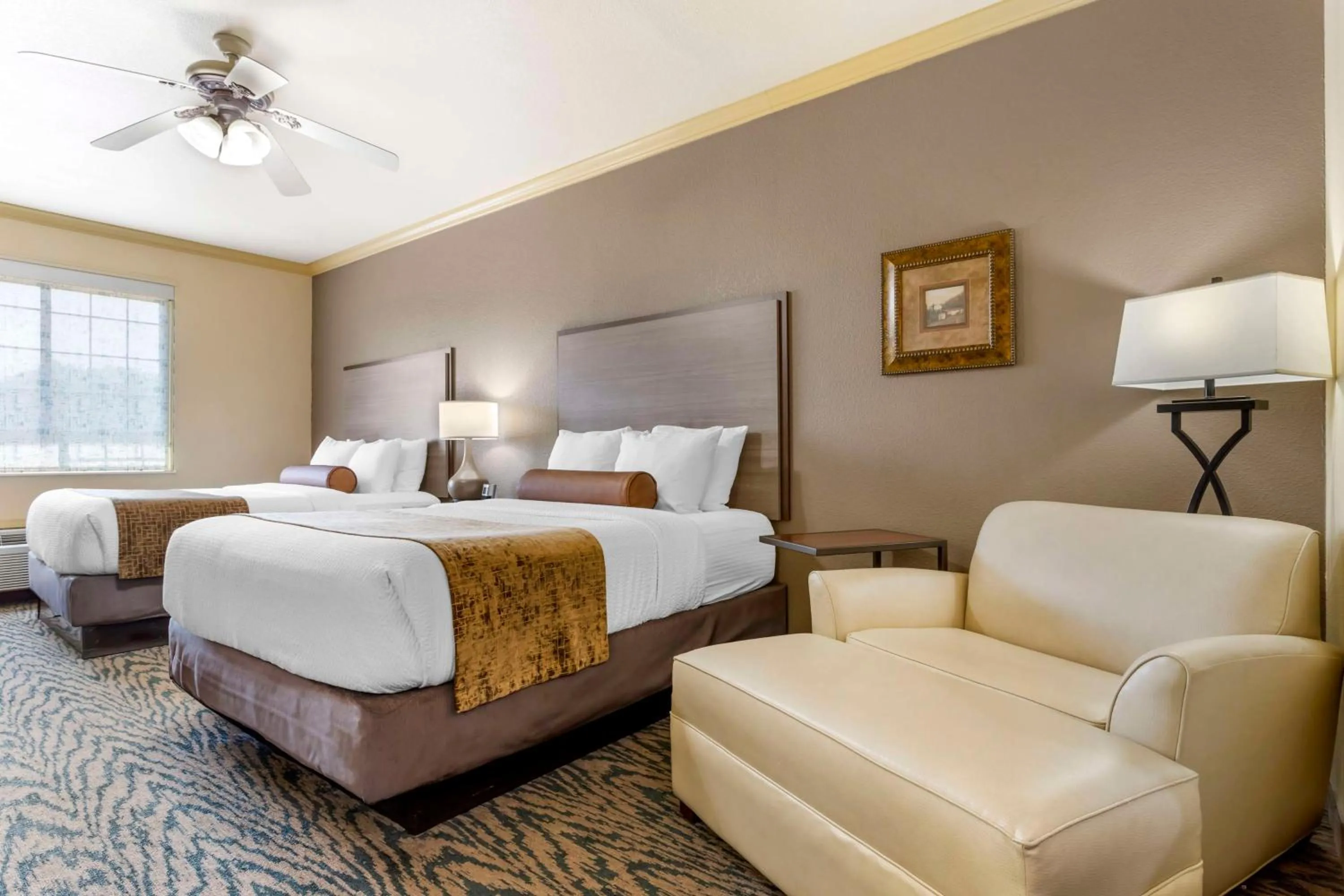 Queen Suite with Queen Beds - Non-Smoking in Best Western Plus Crown Colony Inn & Suites