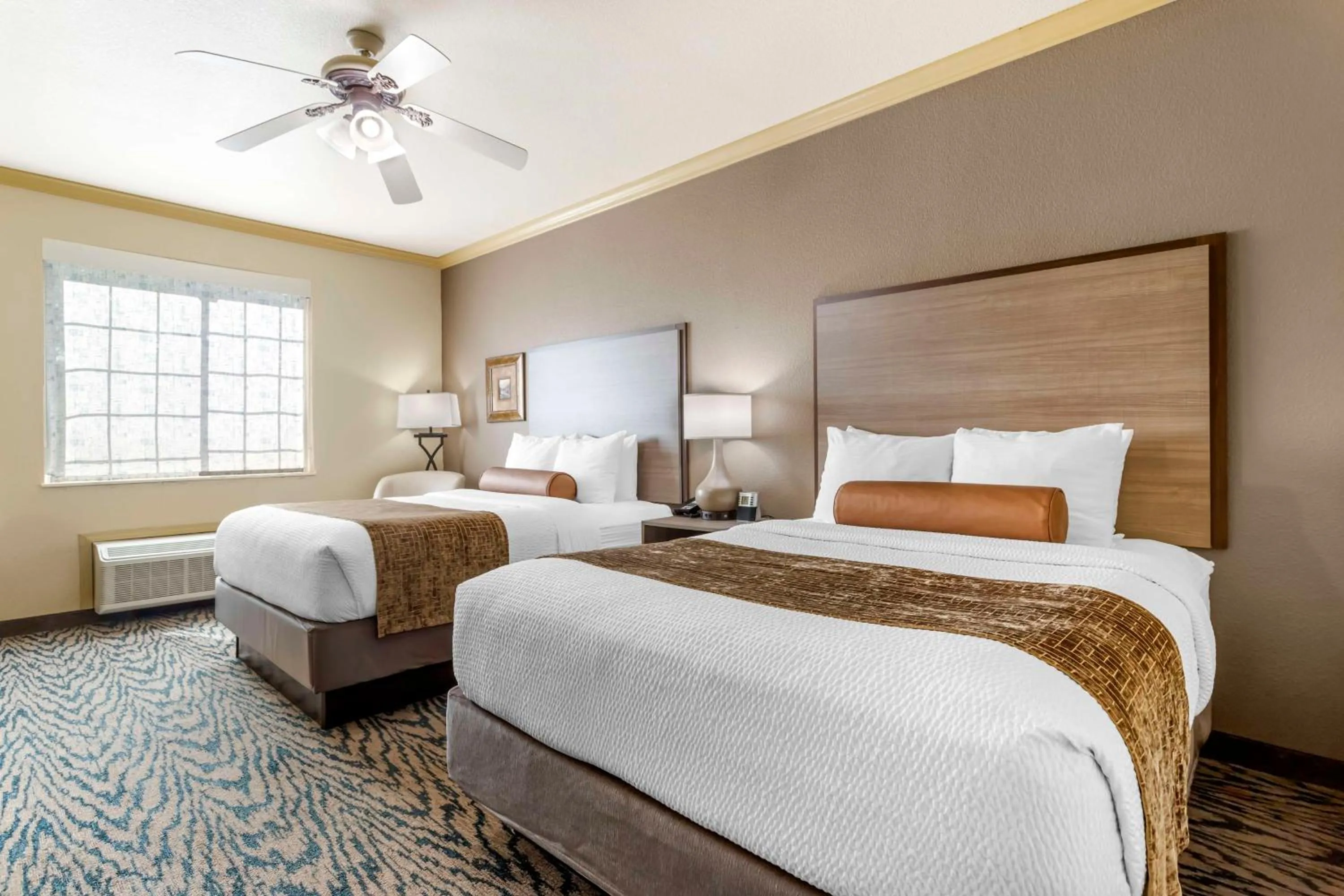 Queen Room with Two Queen Beds - Disability Access in Best Western Plus Crown Colony Inn & Suites