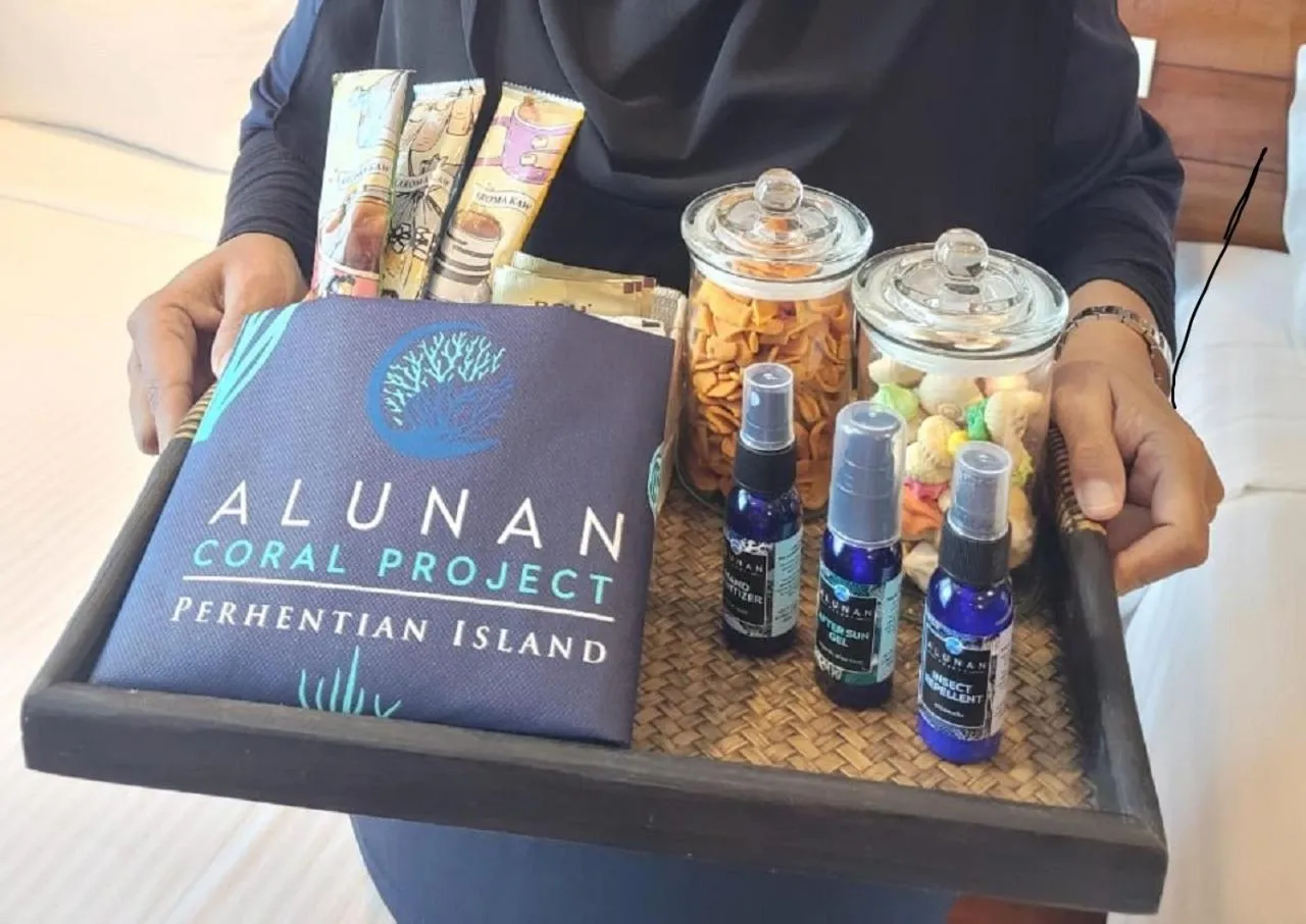 QUAD SHARING SUITE CLASSIC PACKAGE with All Meals, Beverages + Return Boat Transfers in Alunan Resort