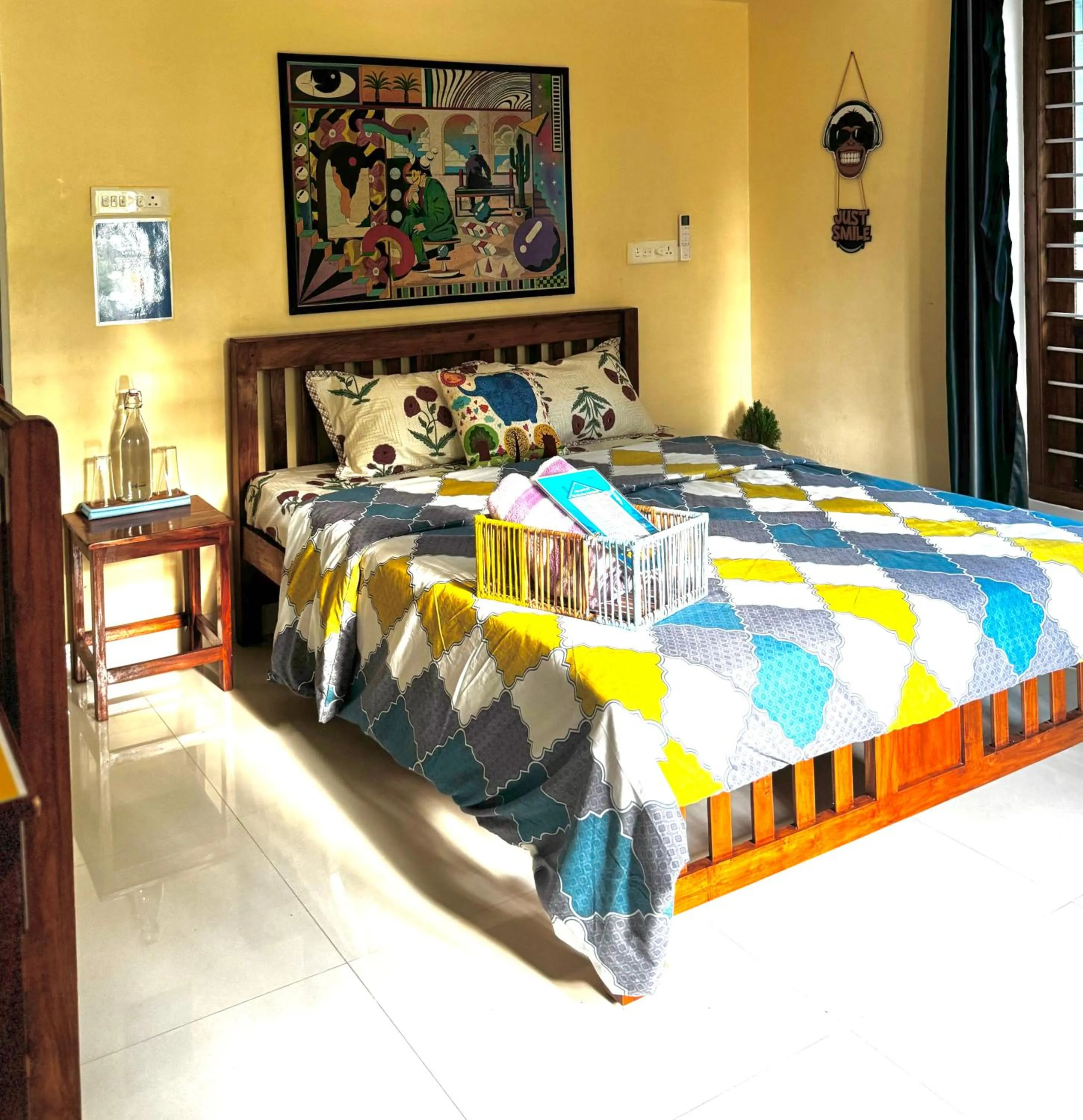 Superior Queen Room in The Yellow Submarine