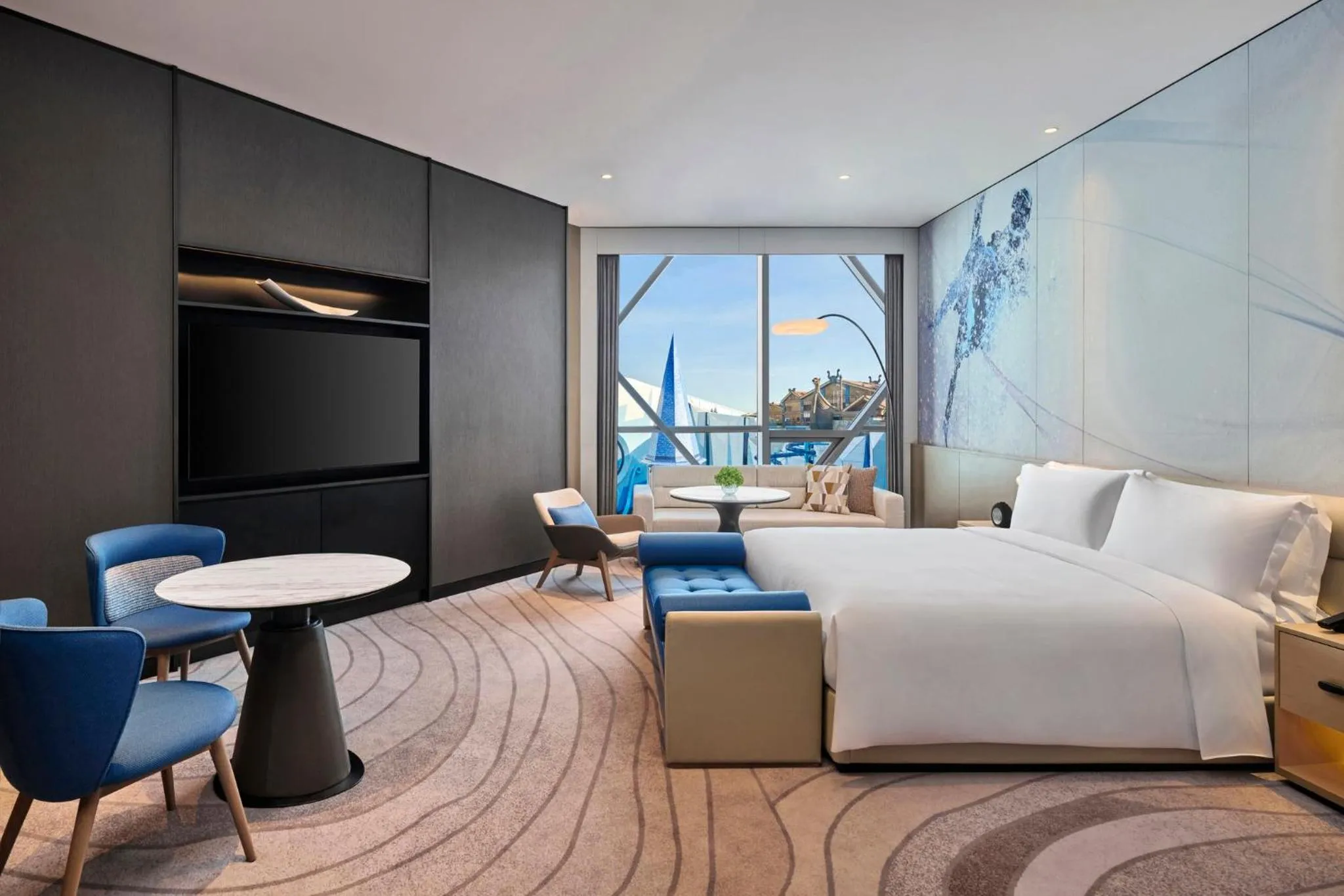 Premium King Room in Crowne Plaza Shanghai Snow World by IHG