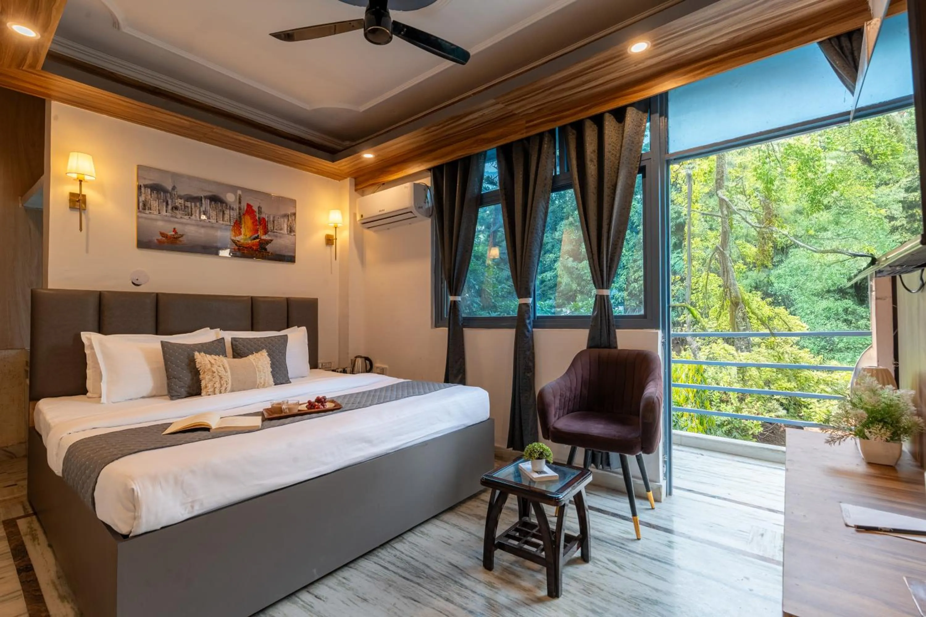 Double Room with Balcony in ZoukStayz