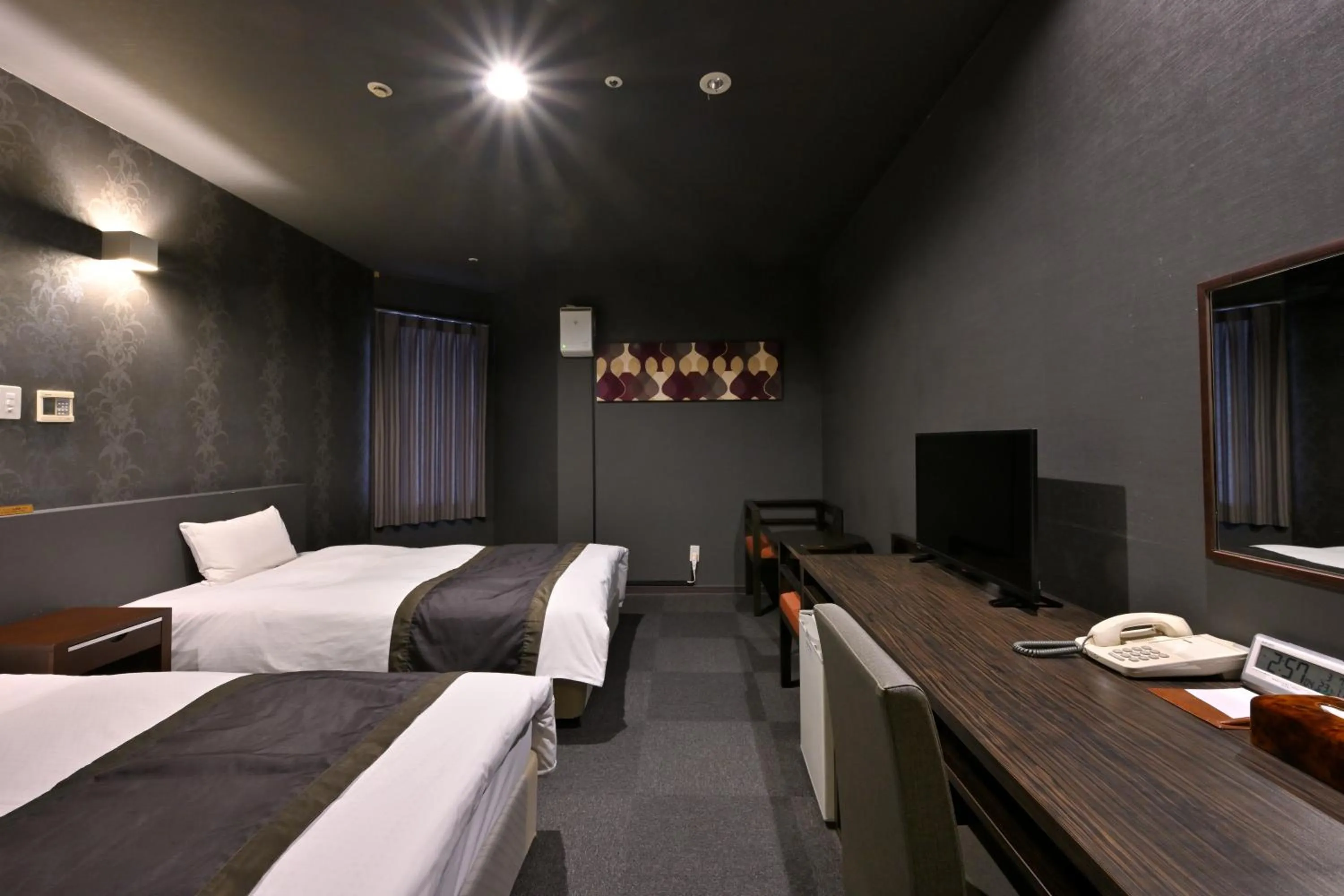 Twin Room - Non-Smoking in Wakayama Urban Hotel