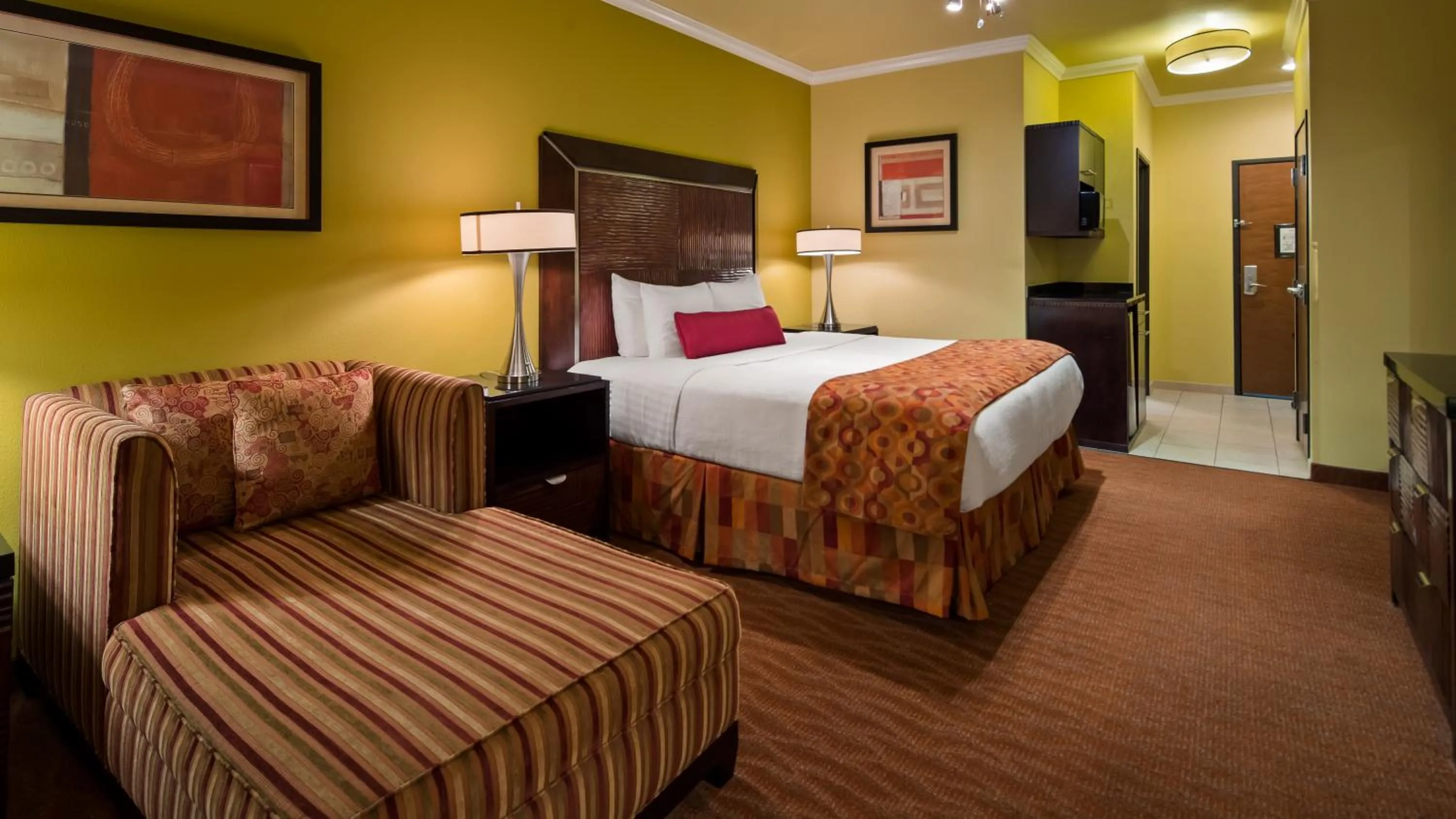 King Room - Non-Smoking in Best Western Plus Christopher Inn & Suites