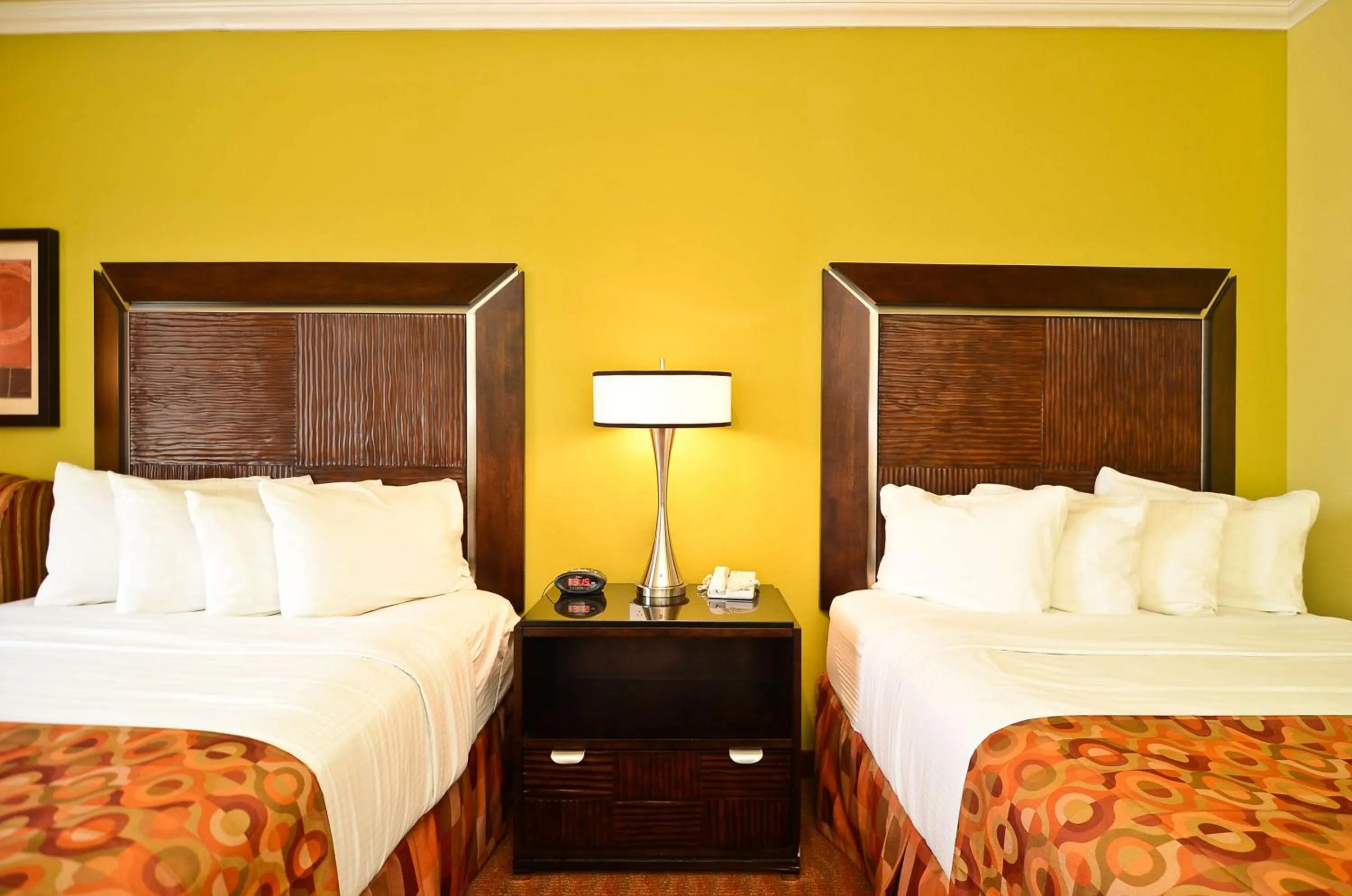 Queen Room with Two Queen Beds - Disability Access in Best Western Plus Christopher Inn & Suites