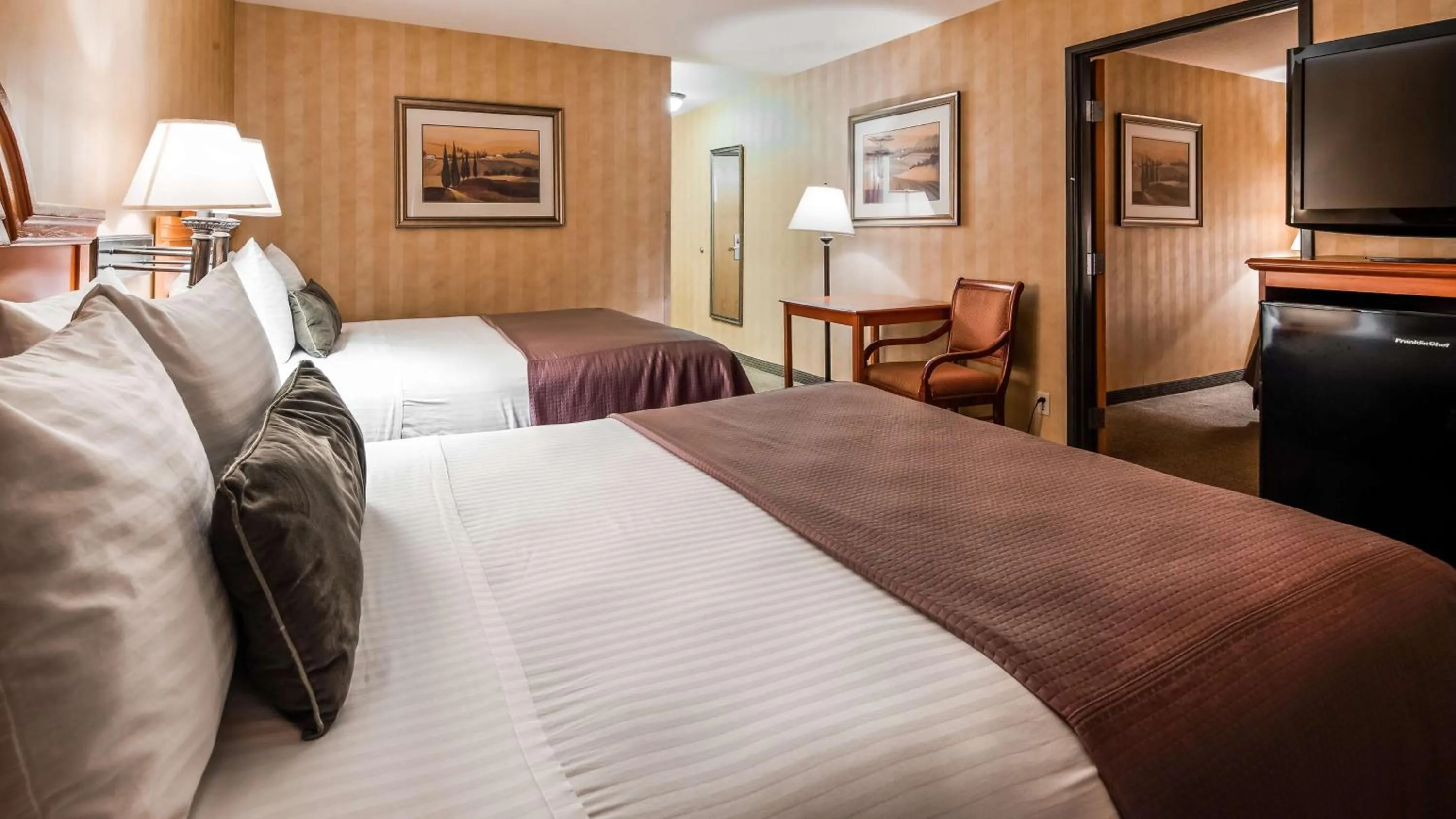 Family Suite - Non Smoking in Best Western Pendleton Inn