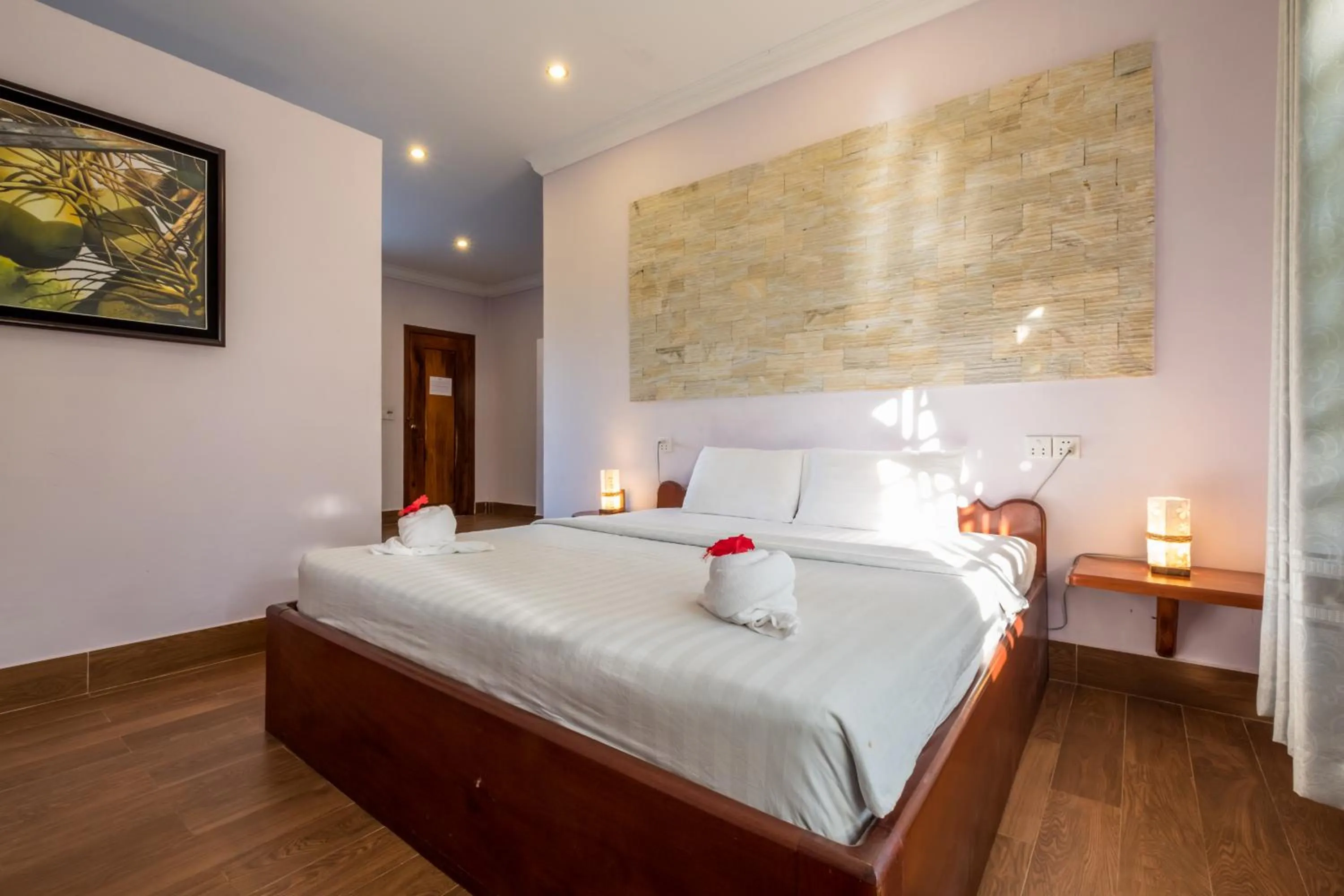 Superior Double Room with Garden View in Kep Bungalows