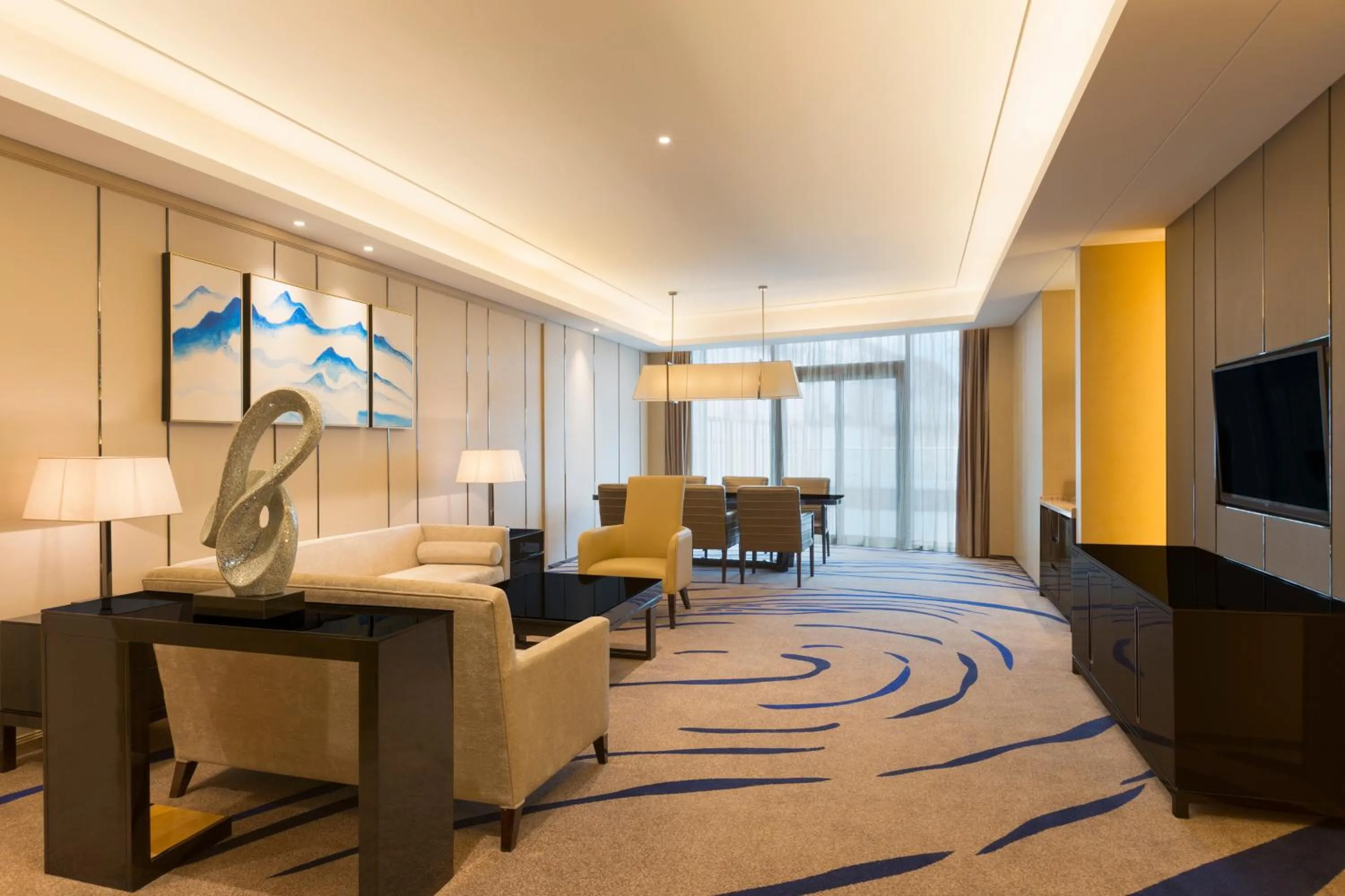 Presidential Suite with Two King Beds - Non-Smoking in Wyndham Chongqing Yuelai