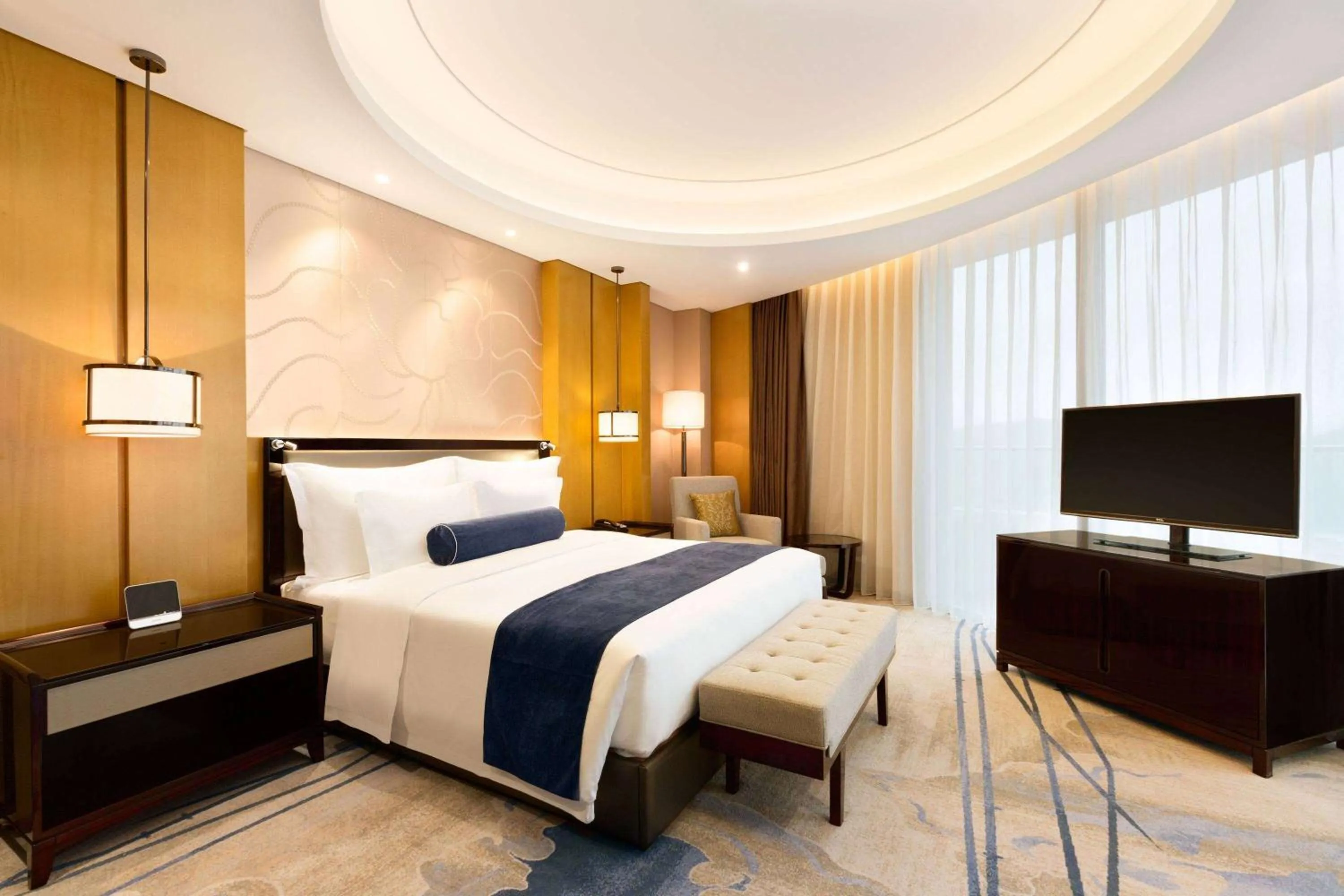 Deluxe King Room in Wyndham Chongqing Yuelai
