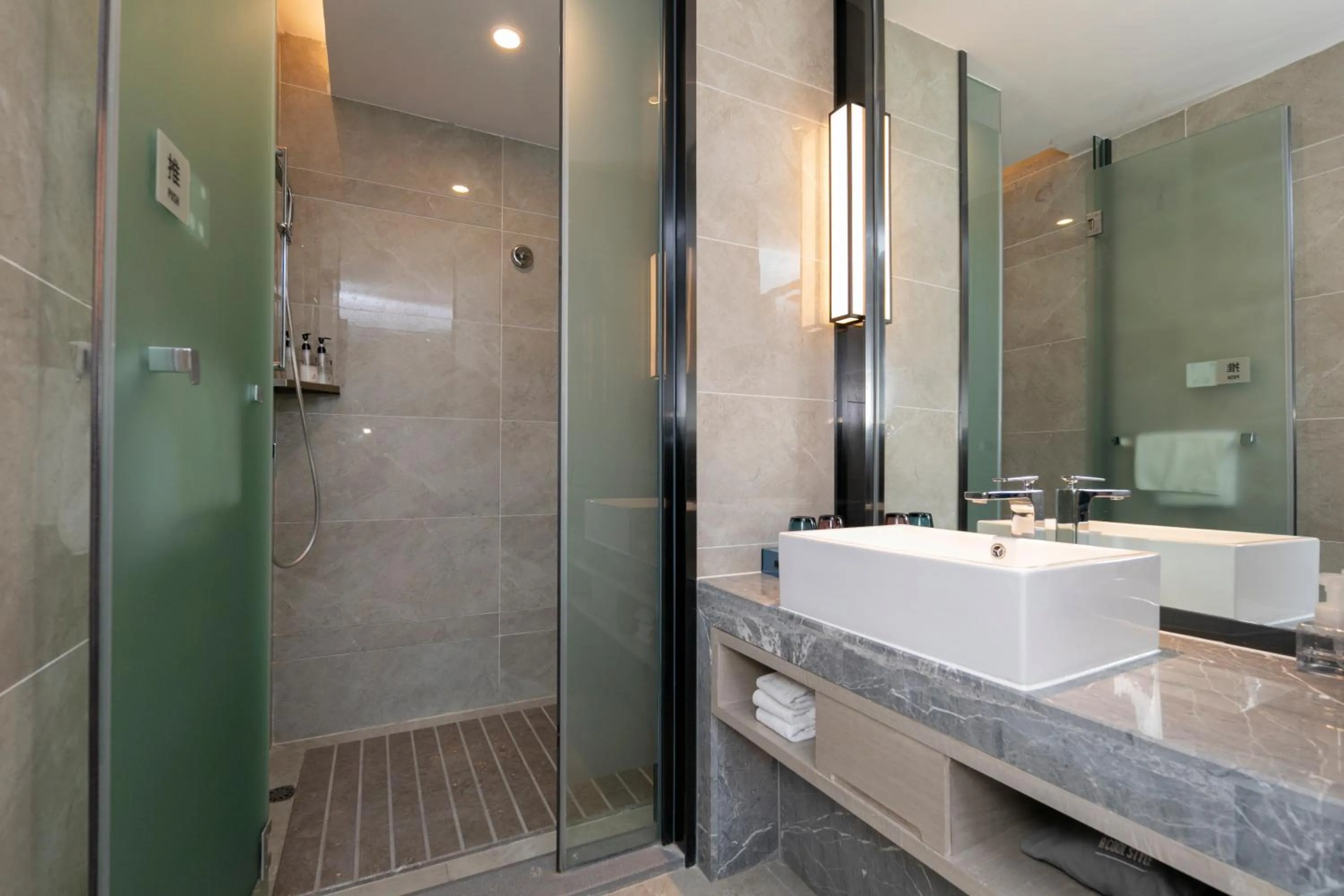 Deluxe Twin Room - single occupancy in Eharm Hotel Jingzhou Olympic Sports Center